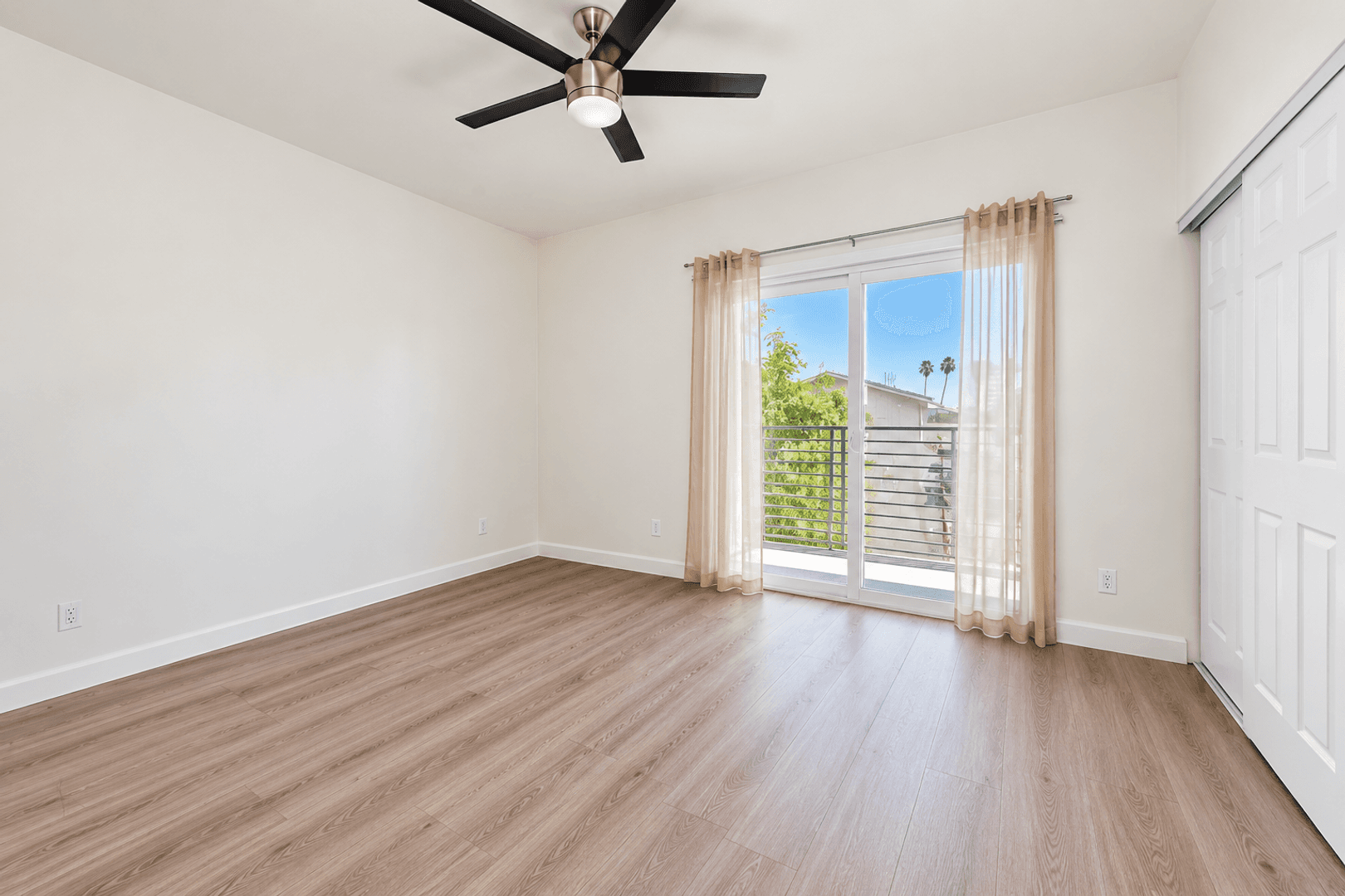 San Diego House: 5394 Redding Road