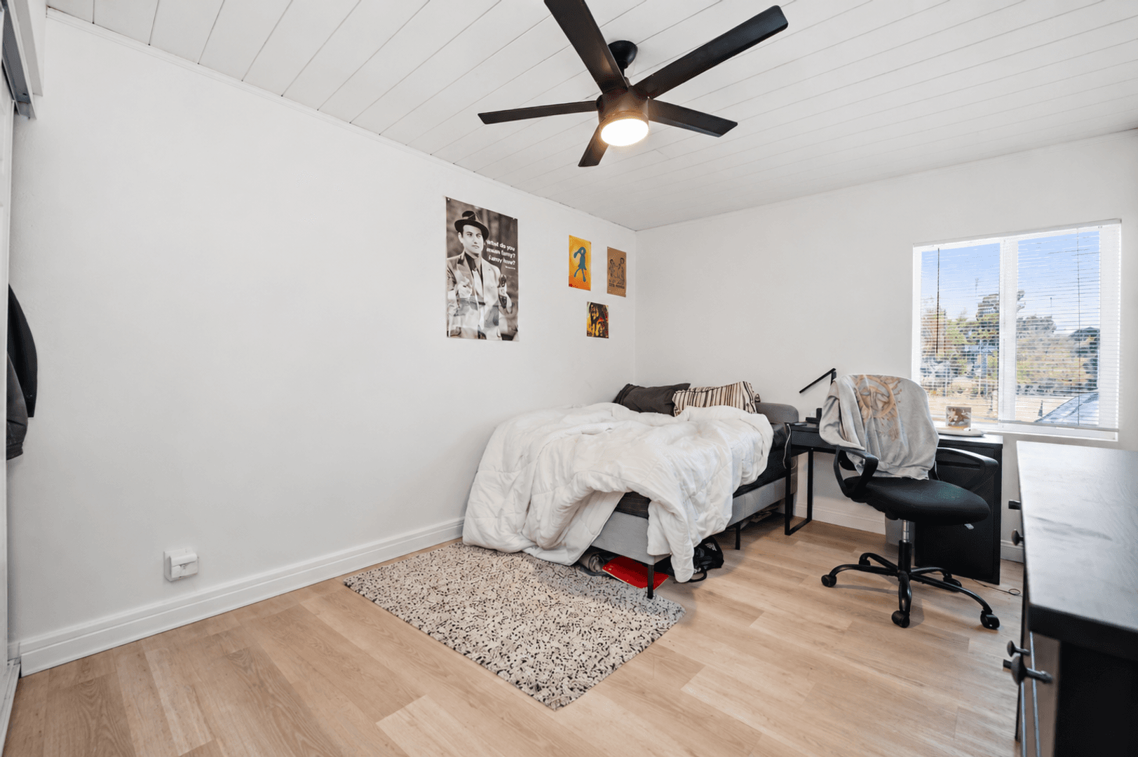 San Diego House: 5449-5451 Dorothy Drive