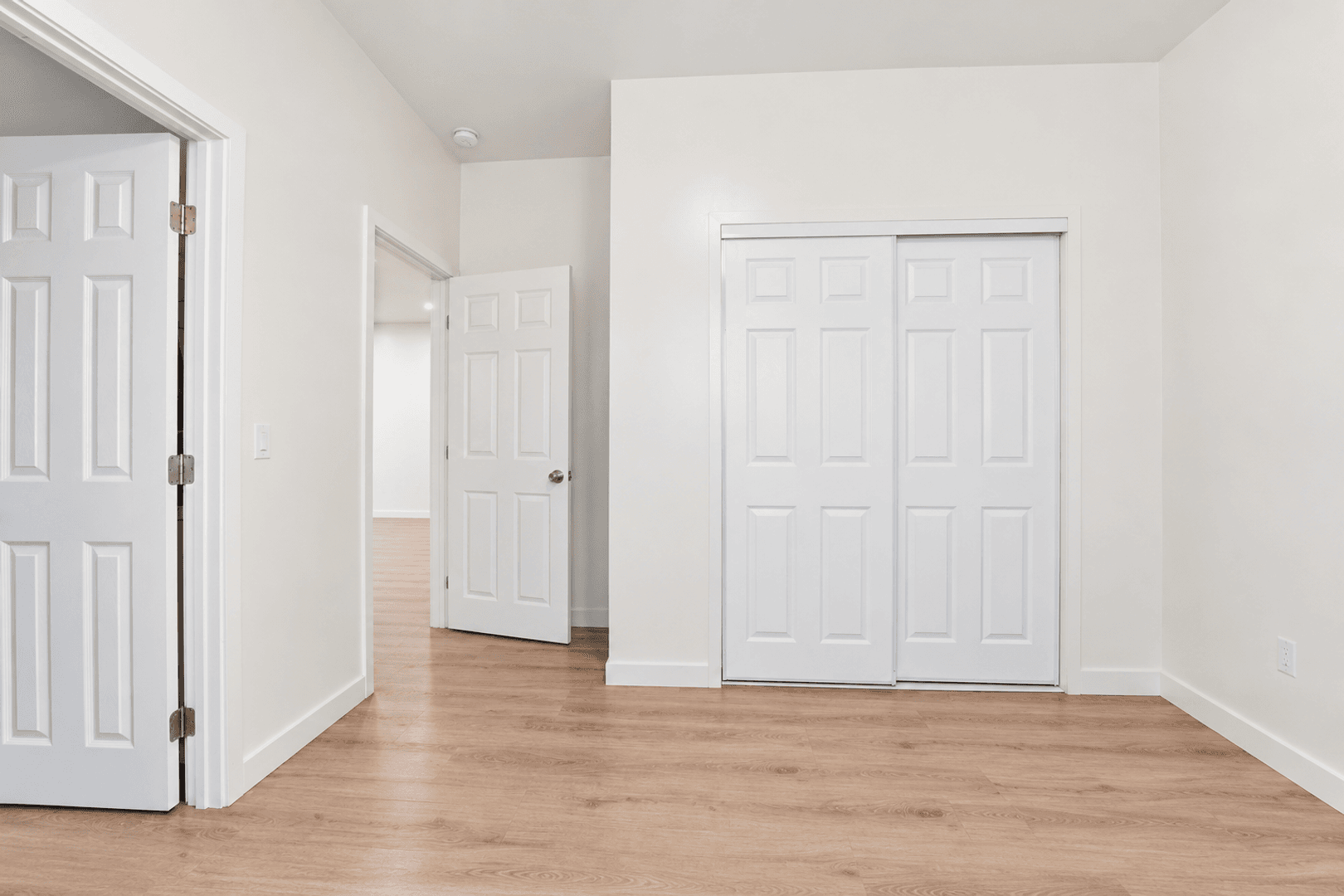 San Diego House: 5174 Brockbank Place