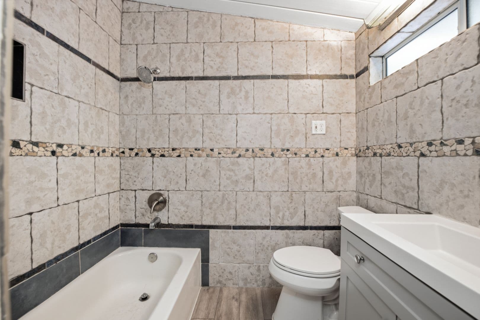 San Diego House: 4955 Baja Court