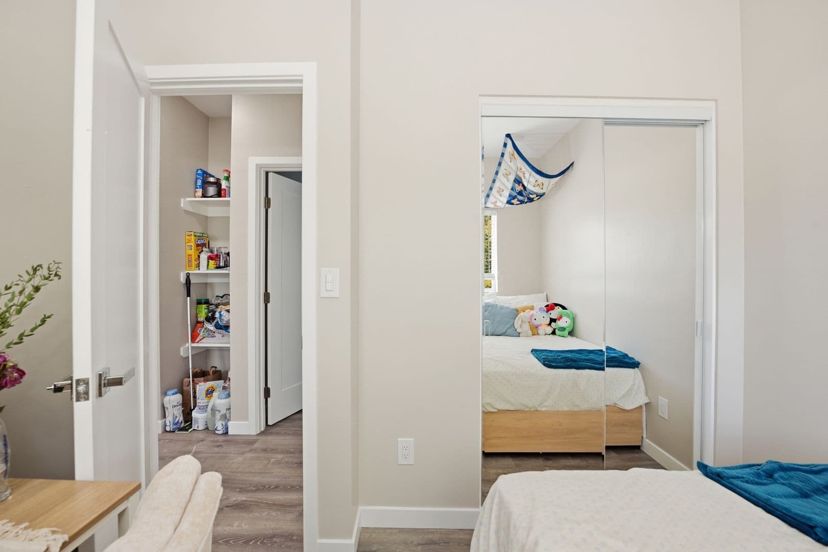 San Diego House: 4924-1 Tierra Baja Way