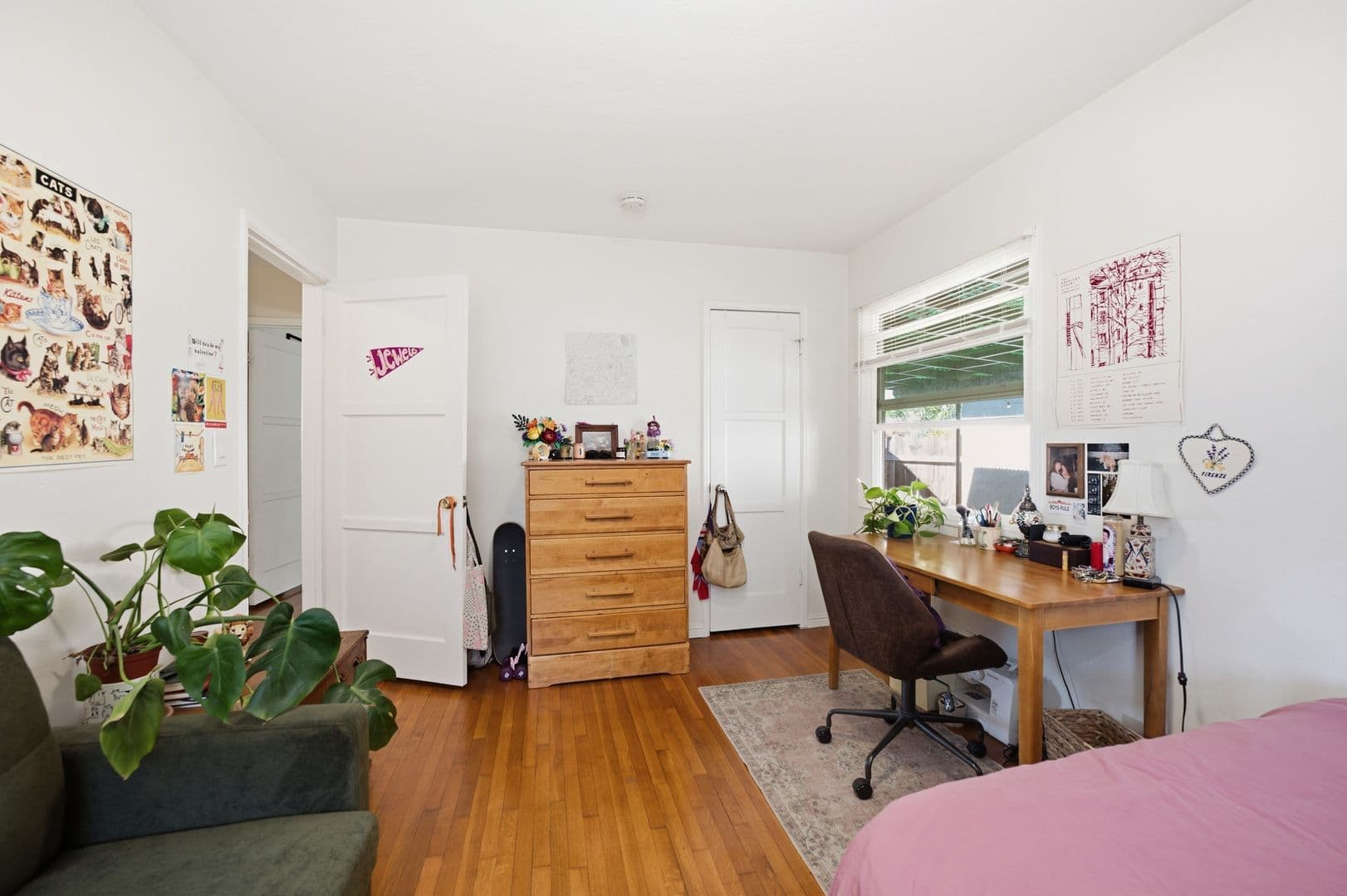San Diego House: 6210 Pembroke Drive