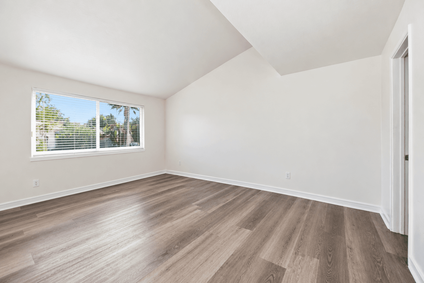 San Diego House: 5241 Remington Road