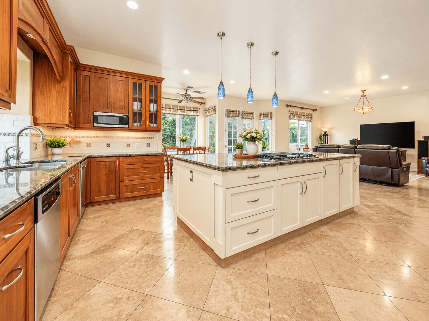 San Diego House: 6233 Rose Street