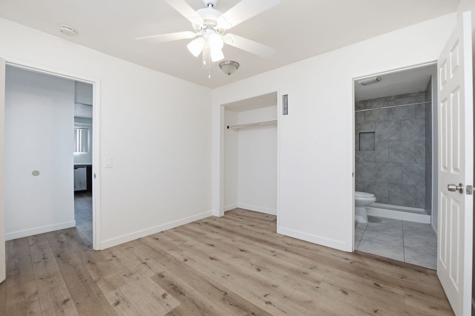 San Diego House: 6105 Dorothy Drive