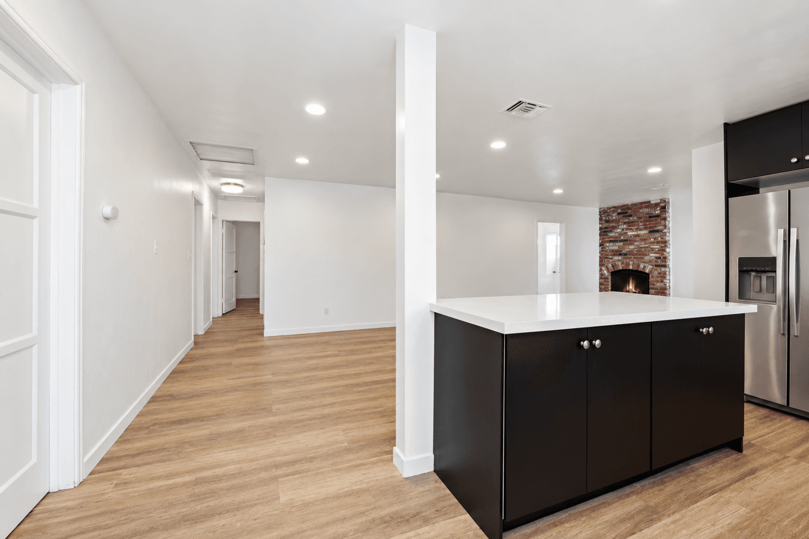 San Diego House: 5172 Brockbank Place