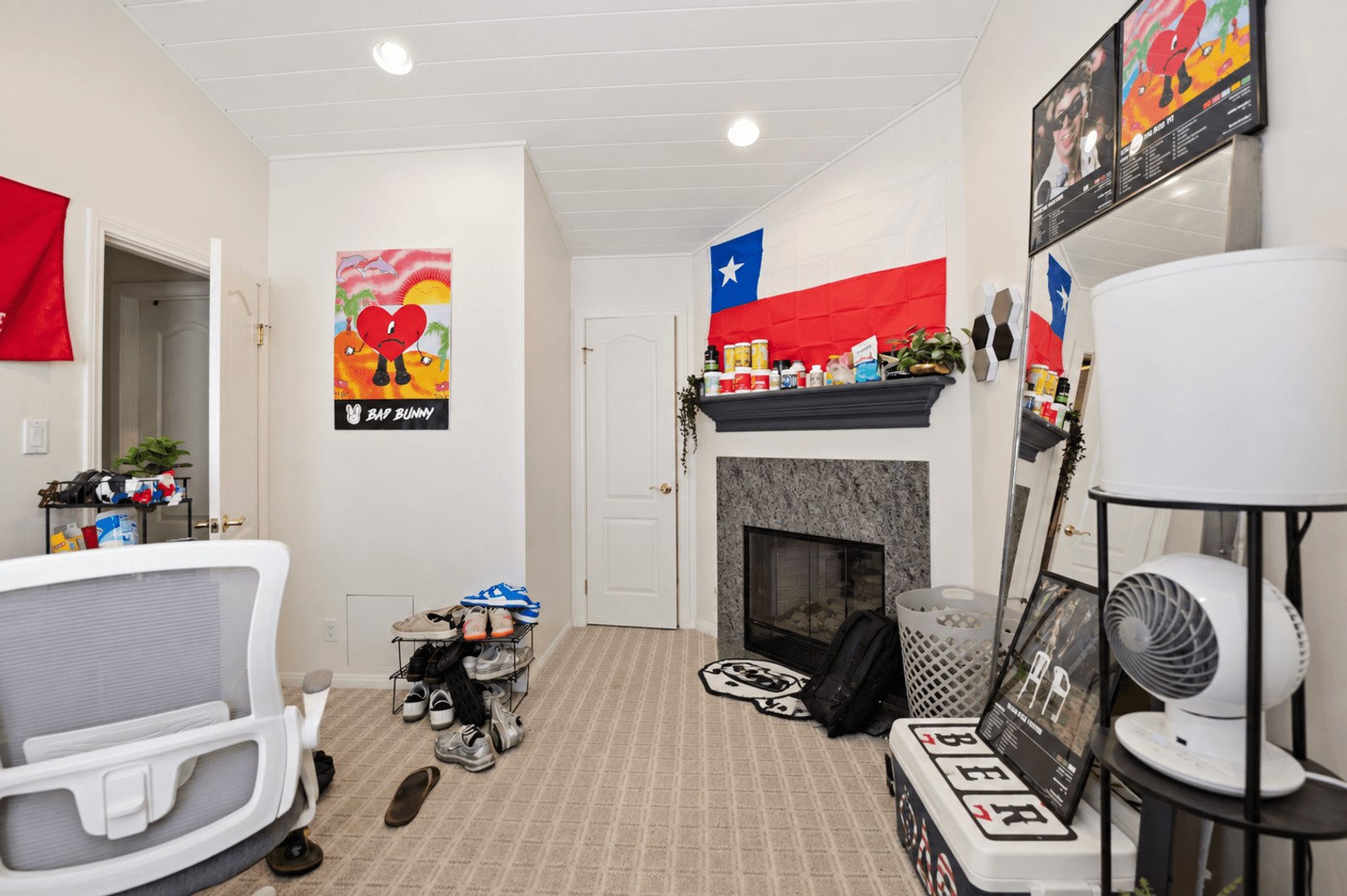 San Diego House: 4854 Campanile Drive