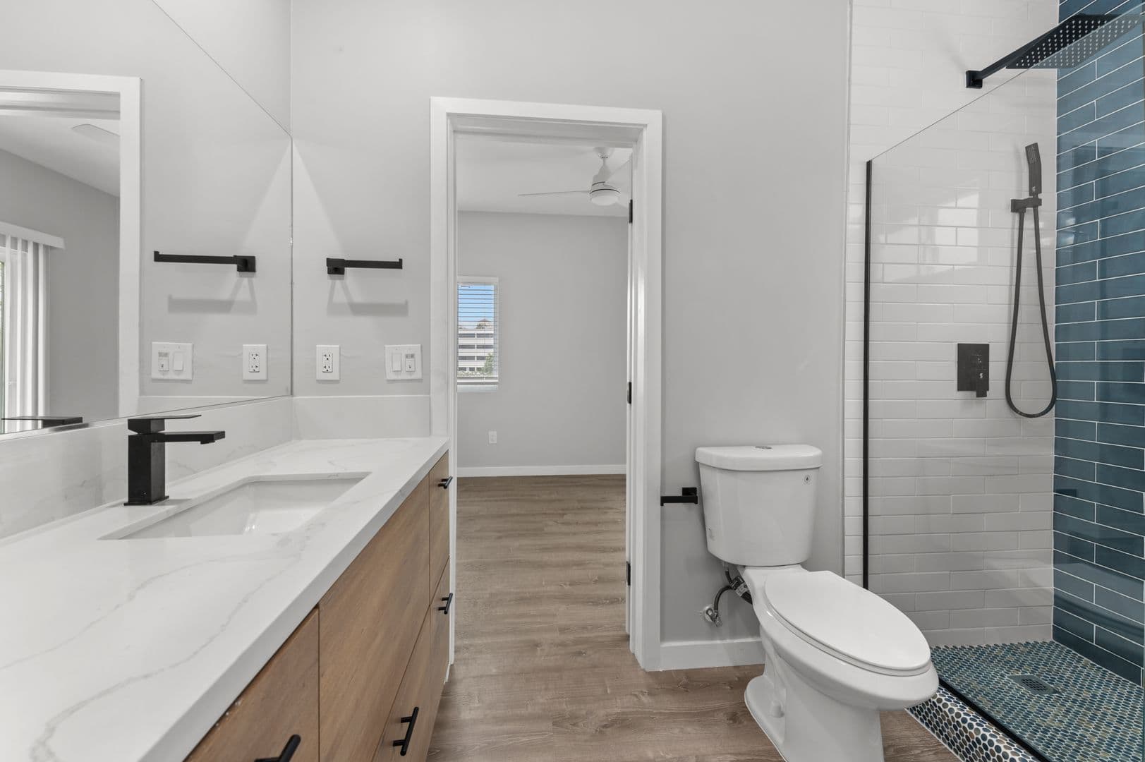 San Diego House: 5350 West Falls View Drive