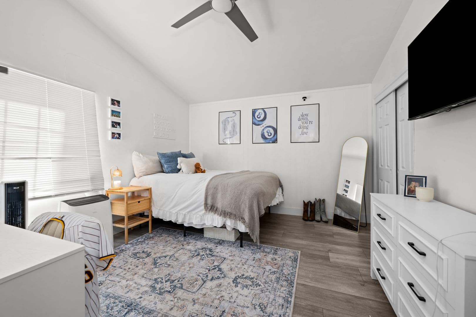 San Diego House: 5332-5334 Redding Road
