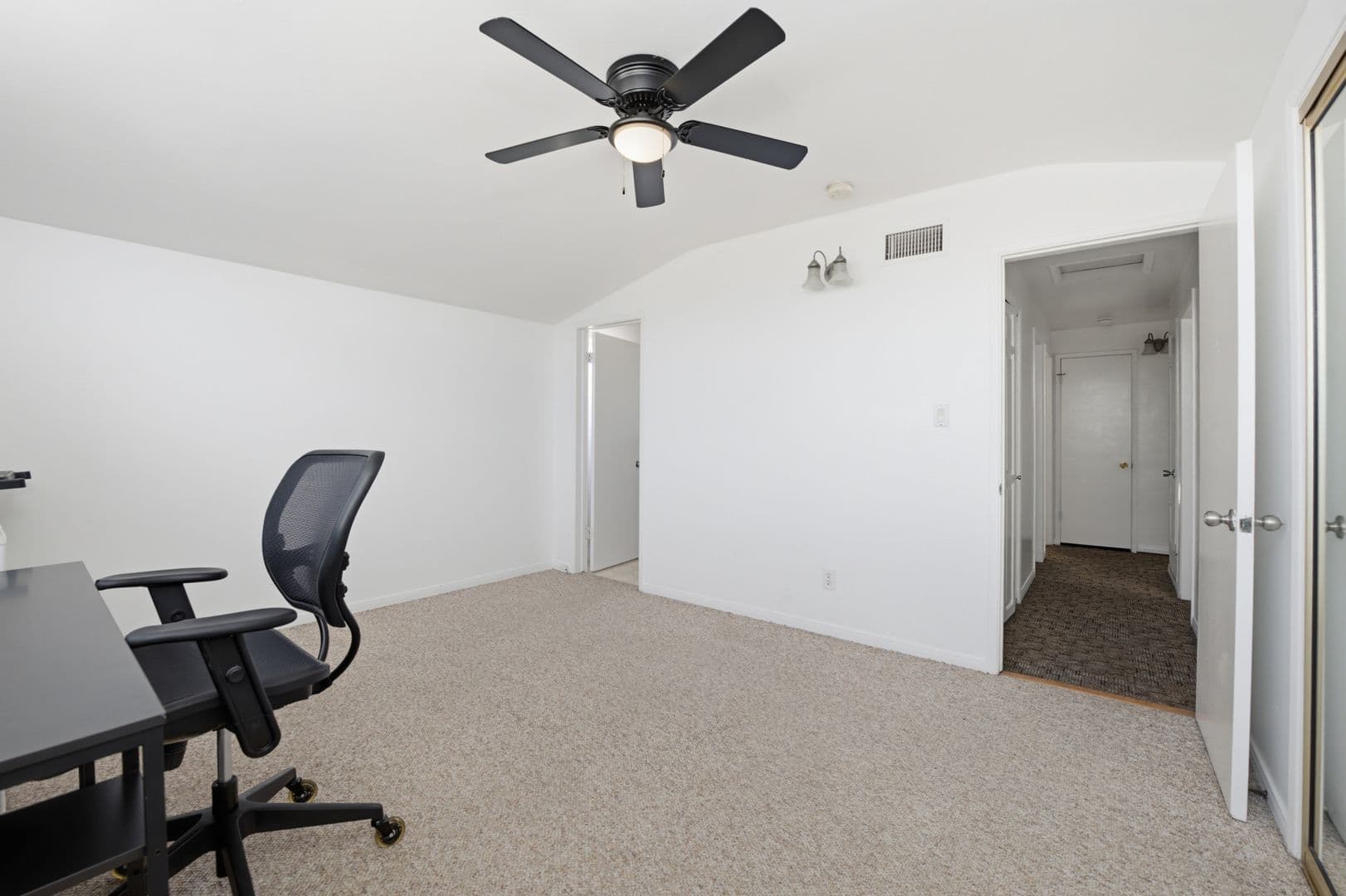 San Diego House: 5231 Remington Road