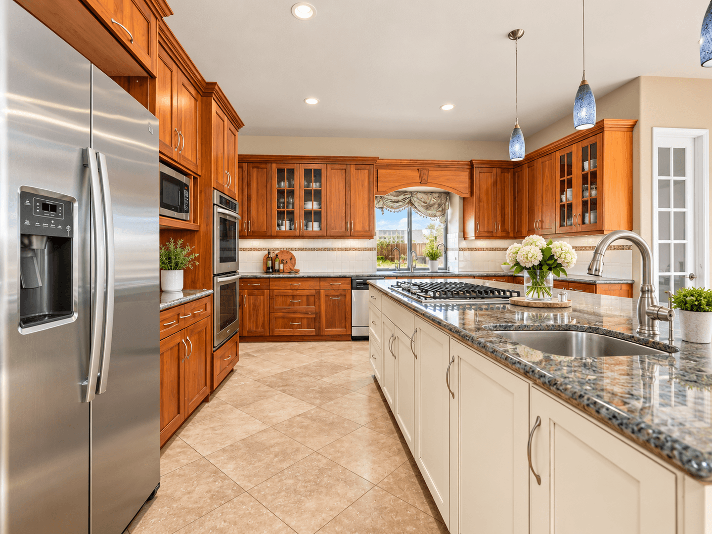 San Diego House: 6233 Rose Street