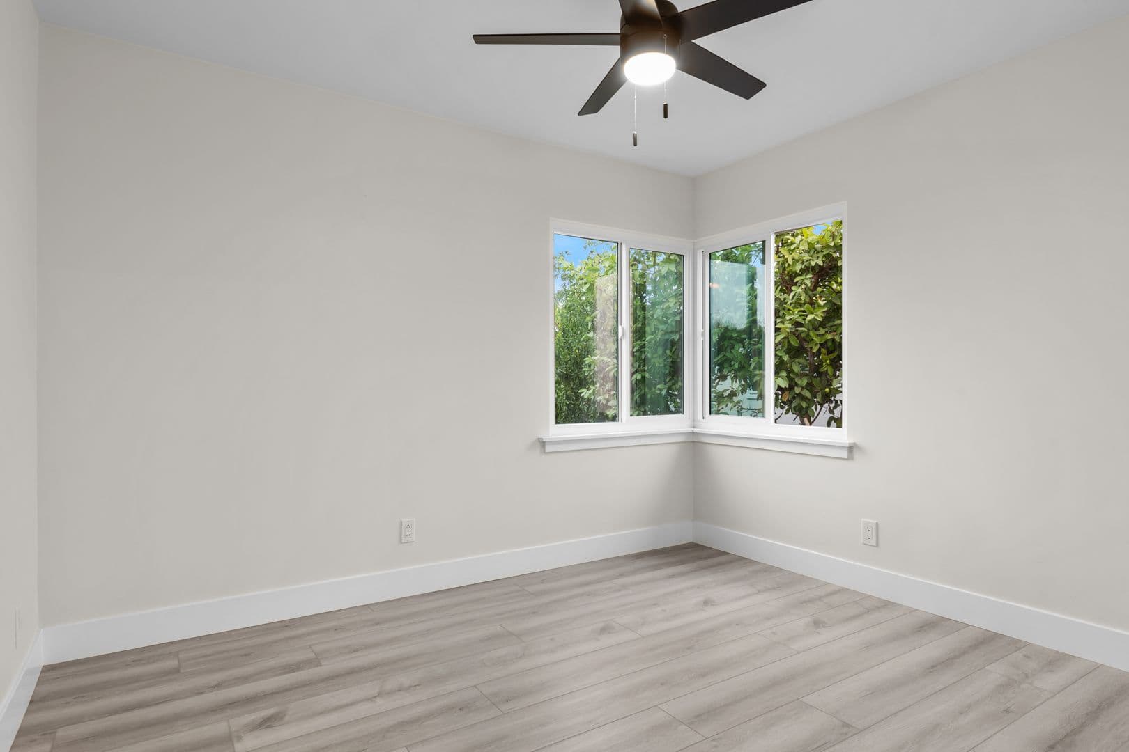 San Diego House: 6246 Rose Street