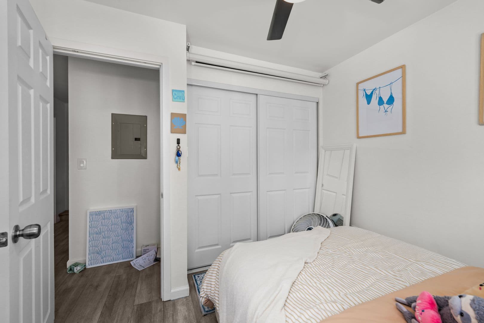 San Diego House: 5332-5334 Redding Road