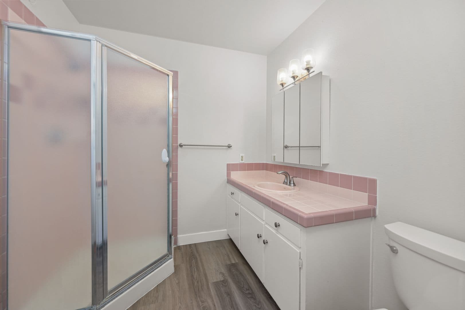 San Diego House: 5318-5320 Brockbank Place