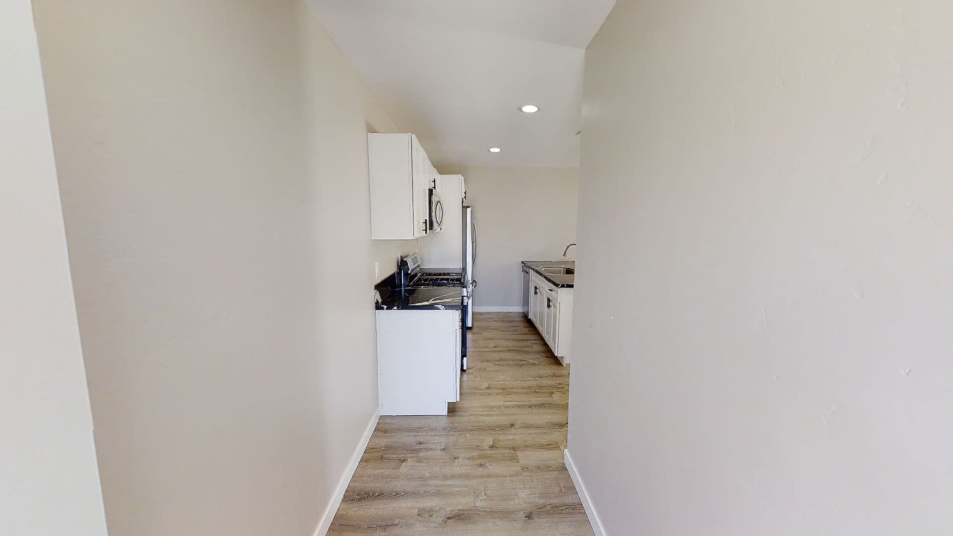 San Diego House: 5575 Mary Lane Drive