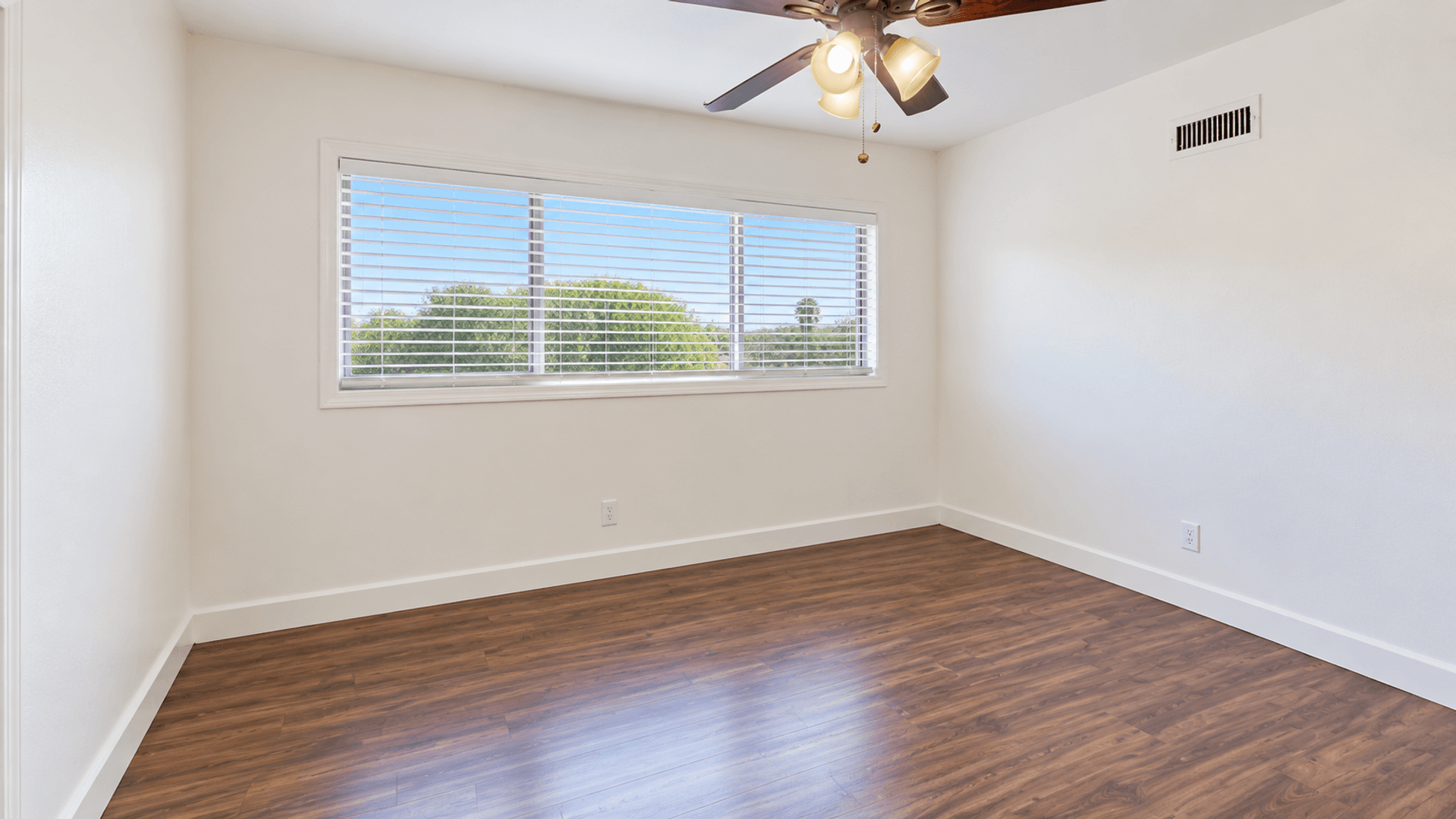 San Diego House: 5531 Mary Lane Drive