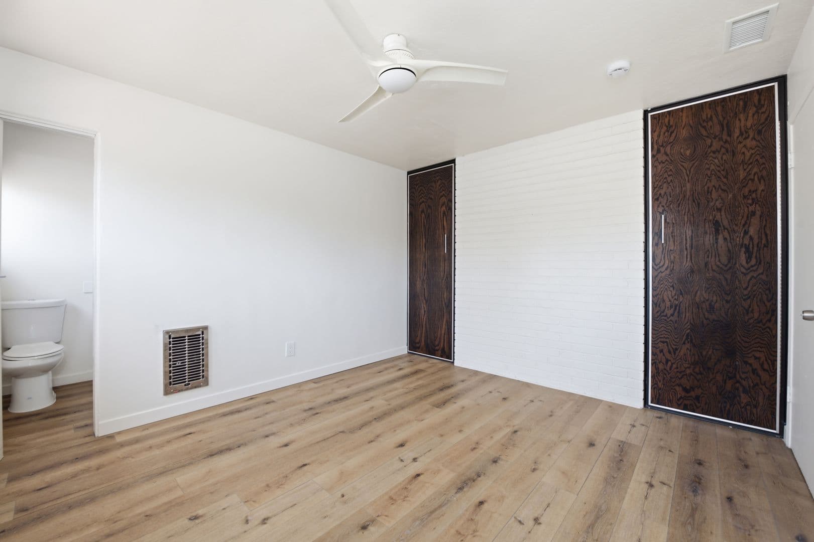 San Diego House: 6105 Dorothy Drive