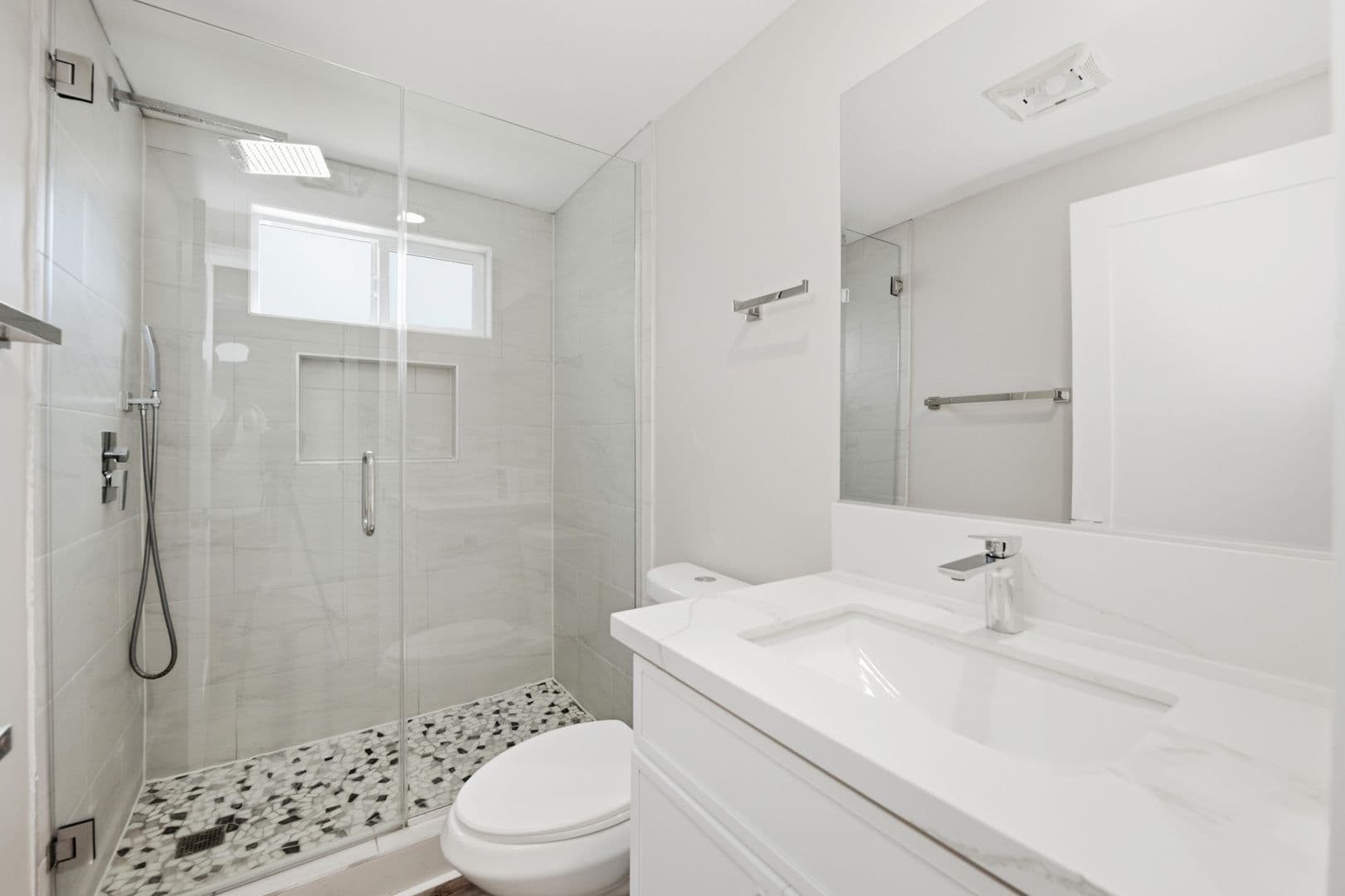 San Diego House: 4951 Baja Court