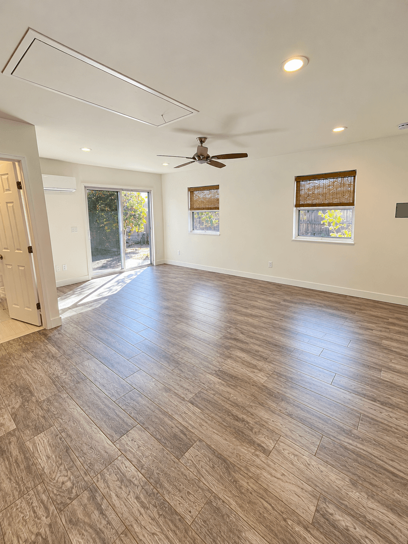 San Diego House: 6129 Pontiac Street Unit A