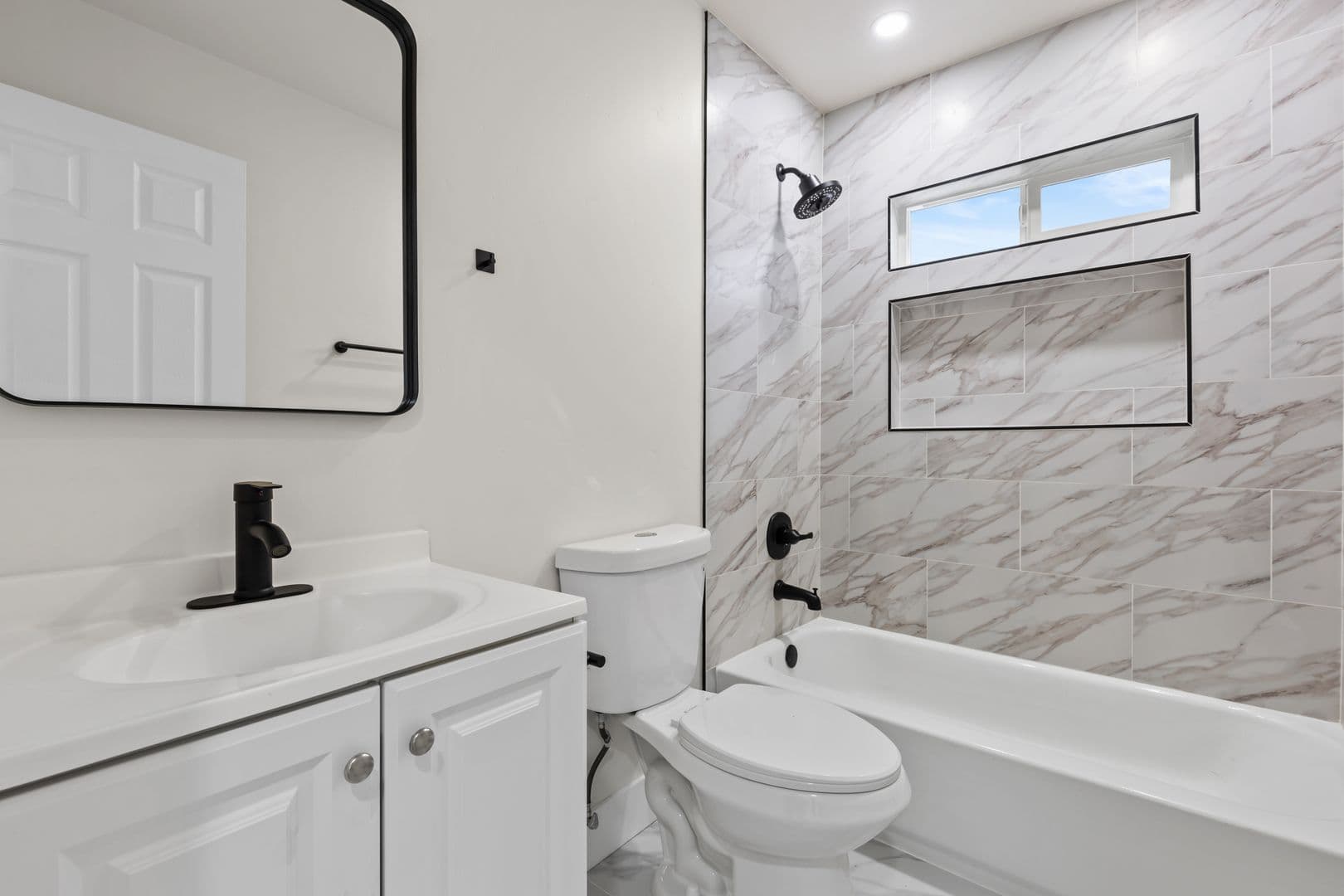 San Diego House: 6246 Rose Street