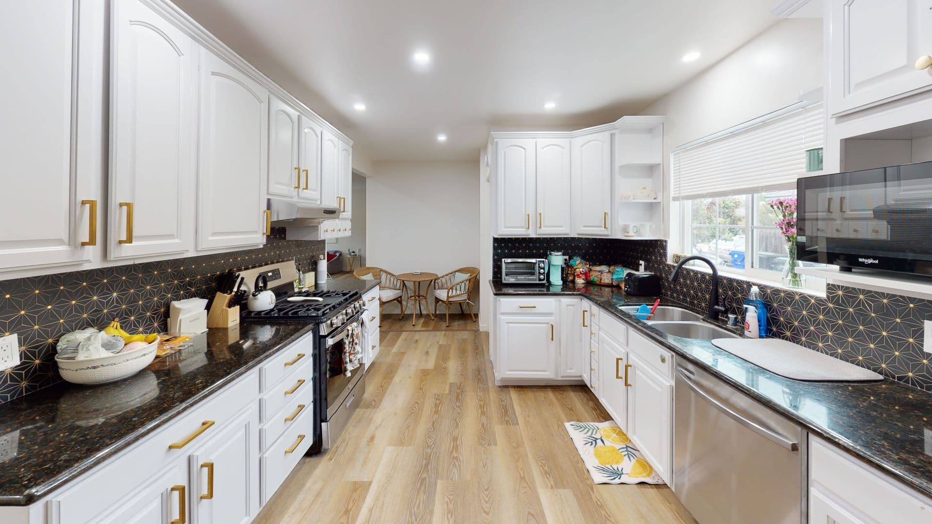 San Diego House: 6328 Mesita Drive