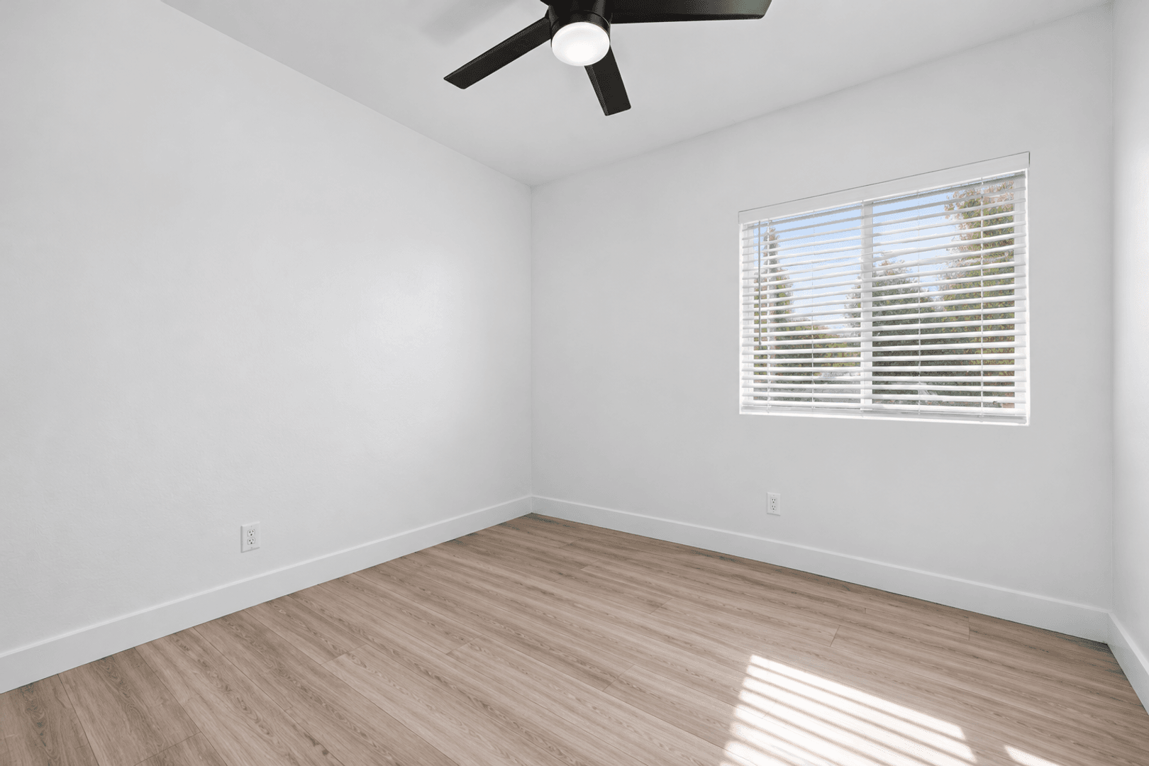 San Diego House: 5508 Dorothy Drive