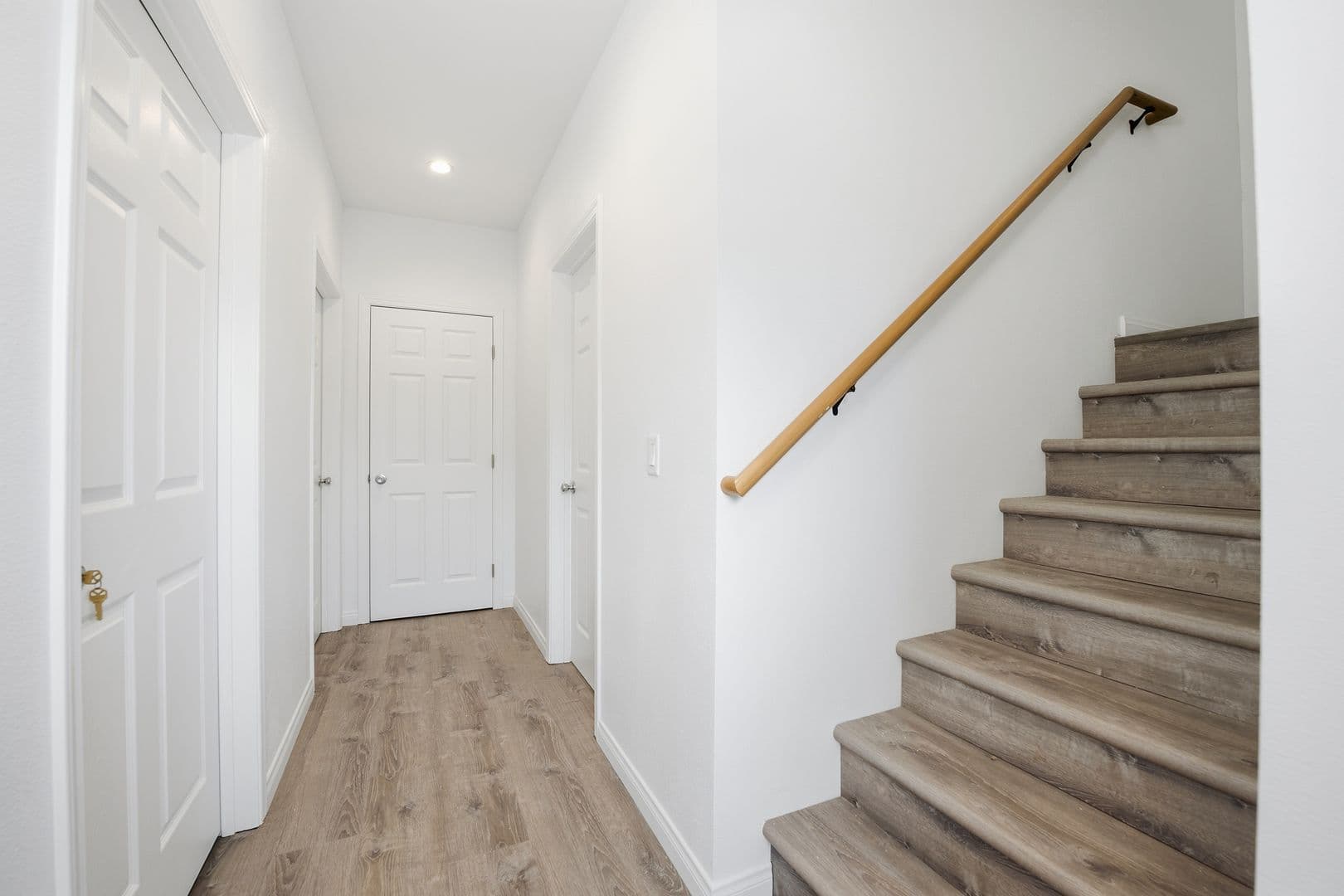 San Diego House: 5426 Brockbank Place