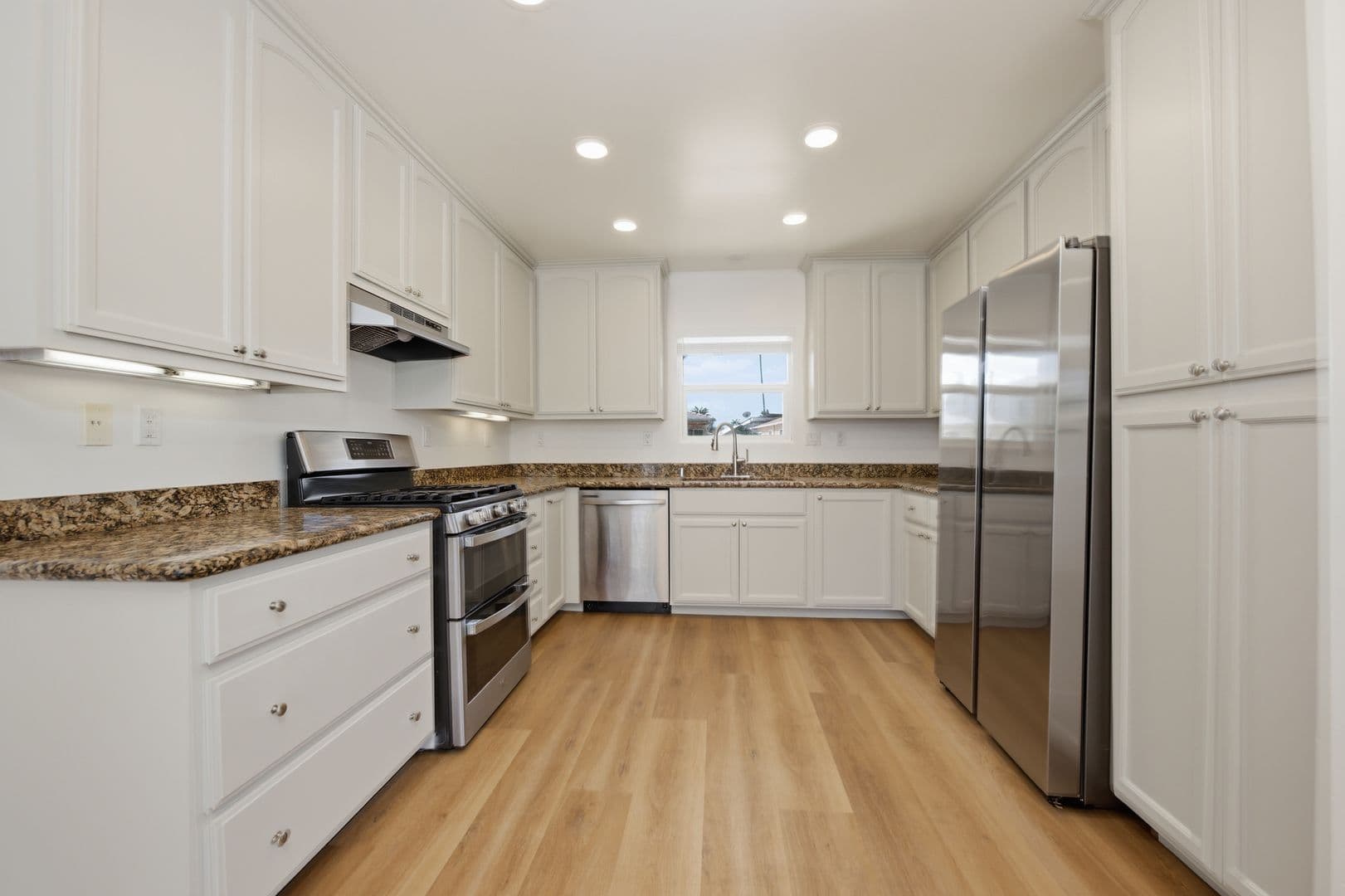 San Diego House: 6230 Rose Street