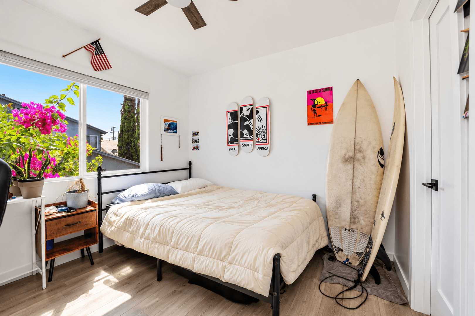 San Diego House: 6235 Hobart Street