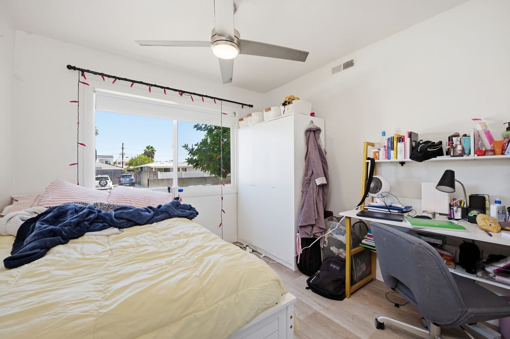 San Diego House: 5154 Brockbank Place