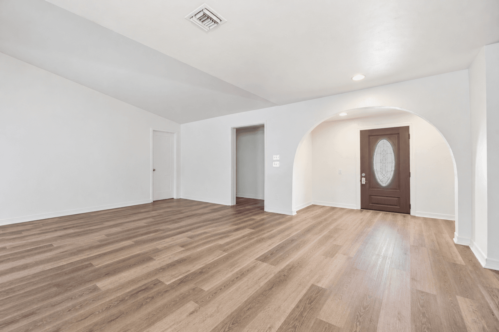San Diego House: 5241 Remington Road
