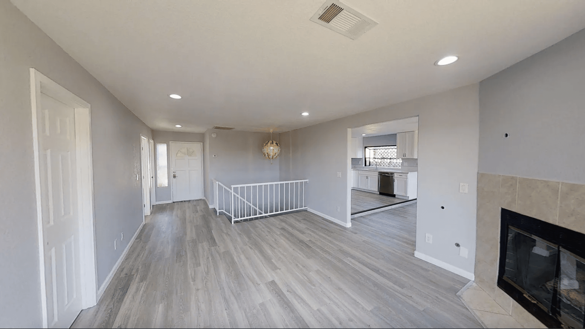 San Diego House: 5539-5541 Dorothy Drive