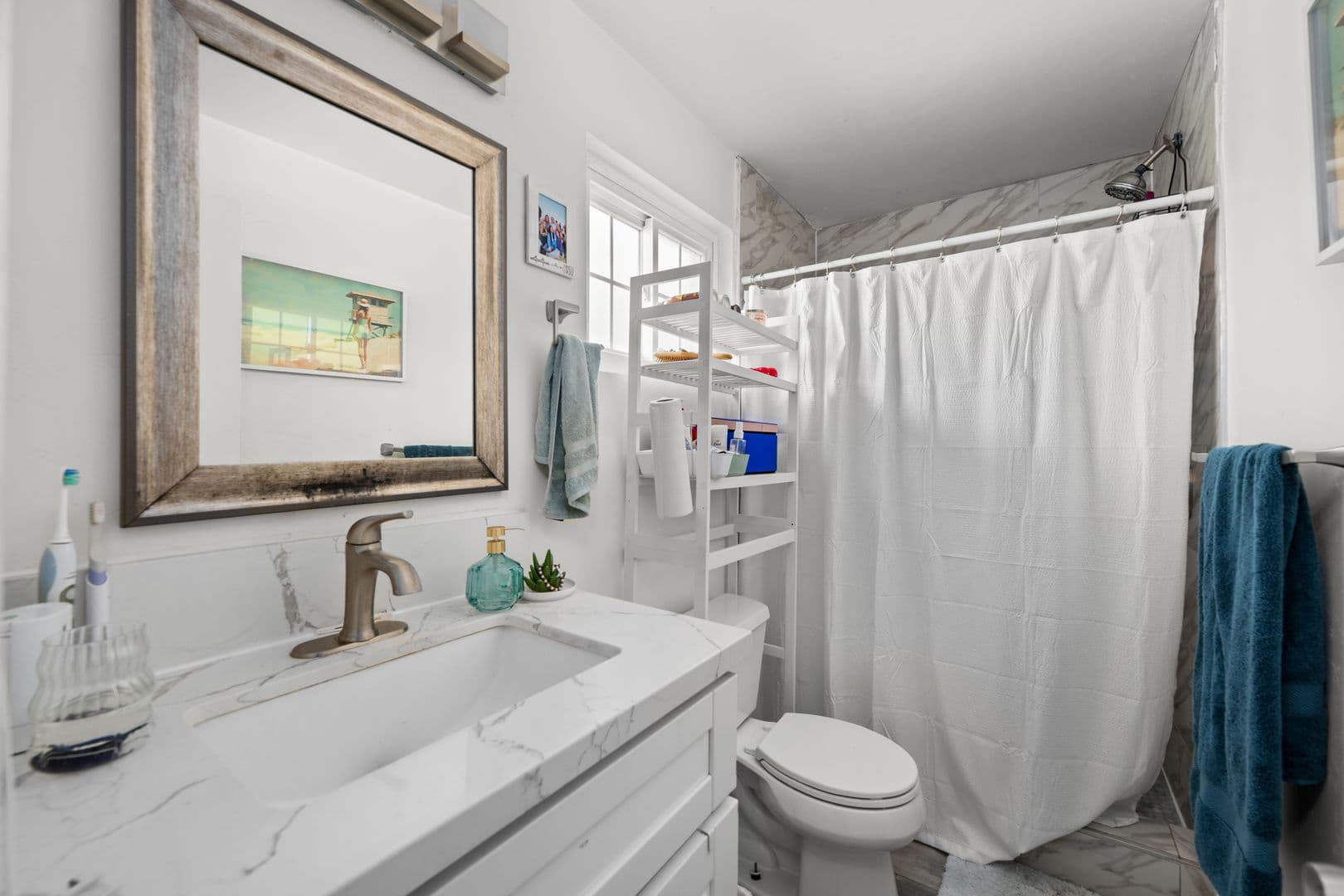 San Diego House: 5332-5334 Redding Road