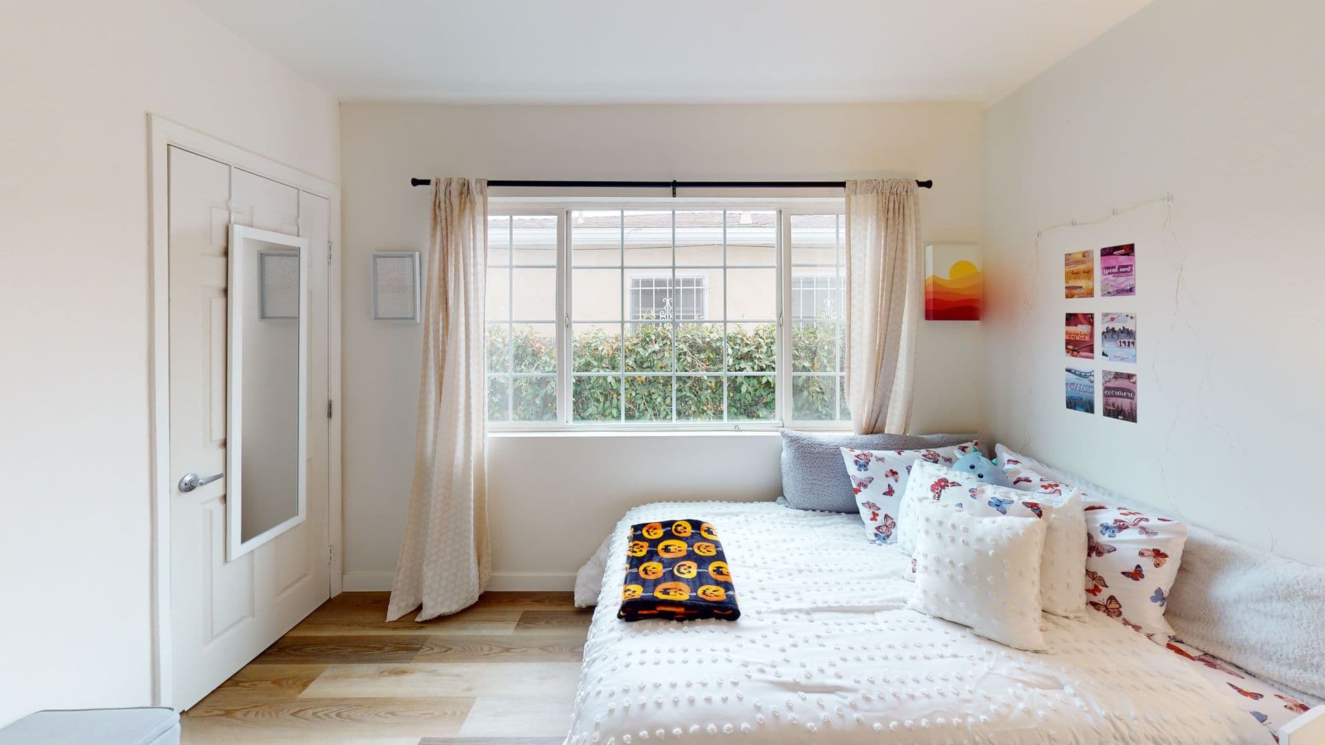 San Diego House: 6328 Mesita Drive