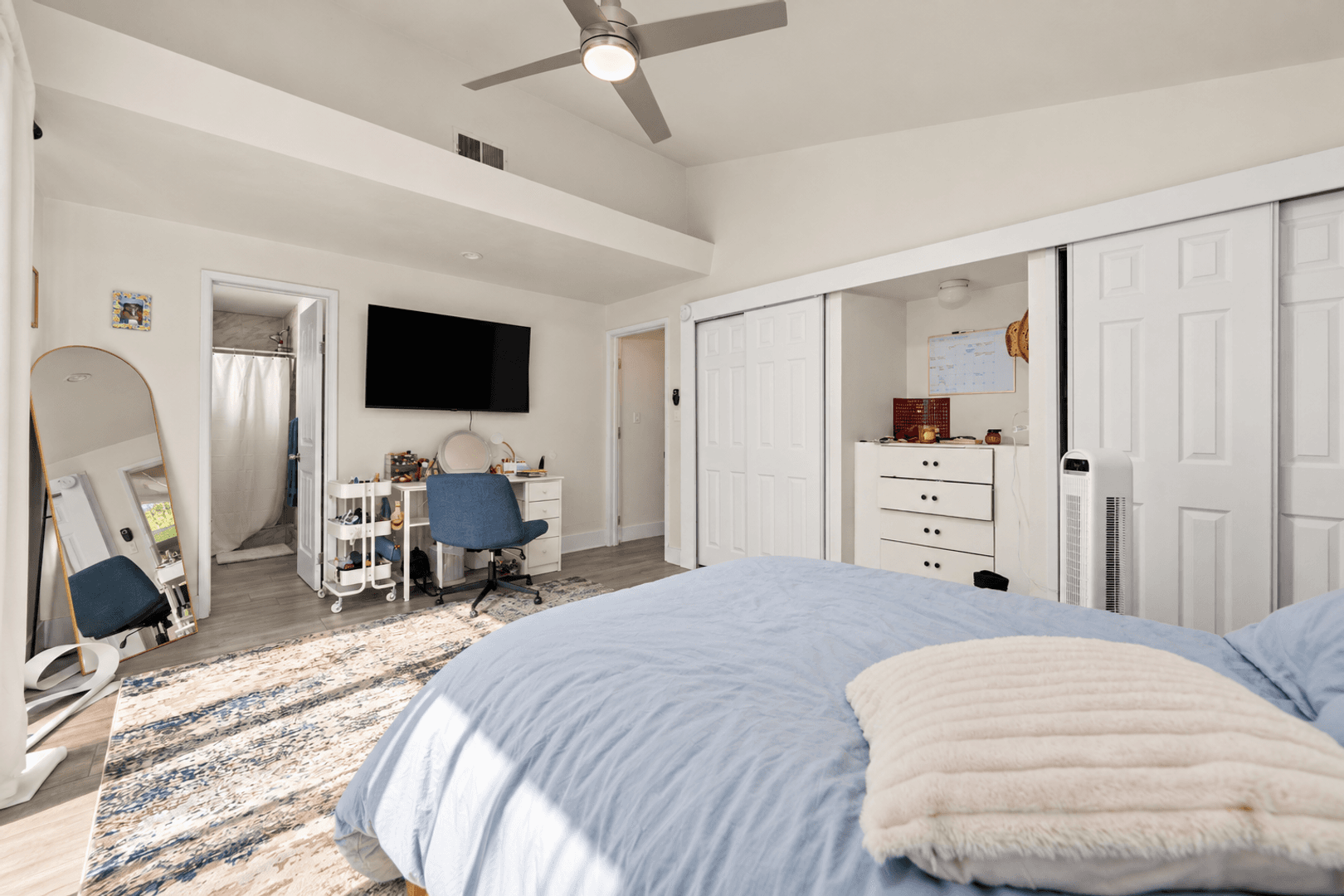 San Diego House: 5332-5334 Redding Road