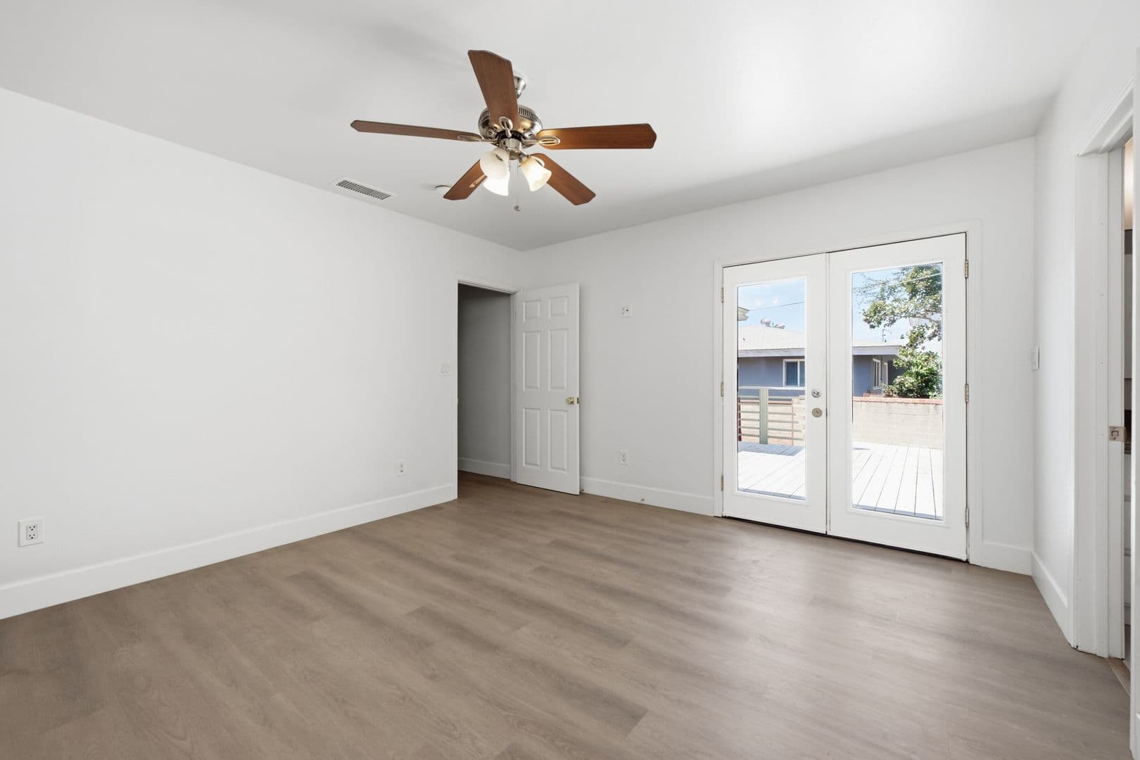 San Diego House: 6204 Mary Lane Drive