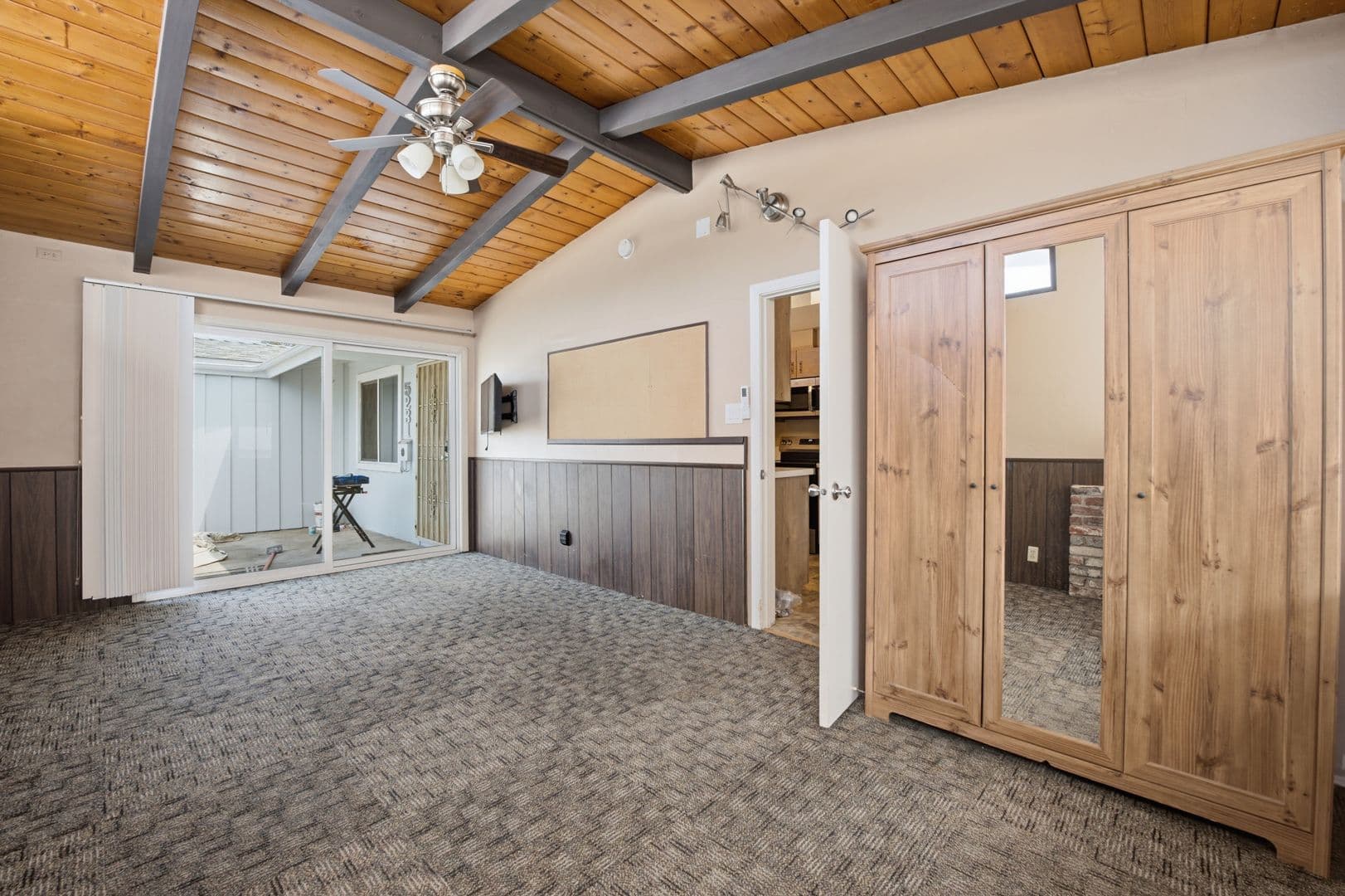 San Diego House: 5231 Remington Road