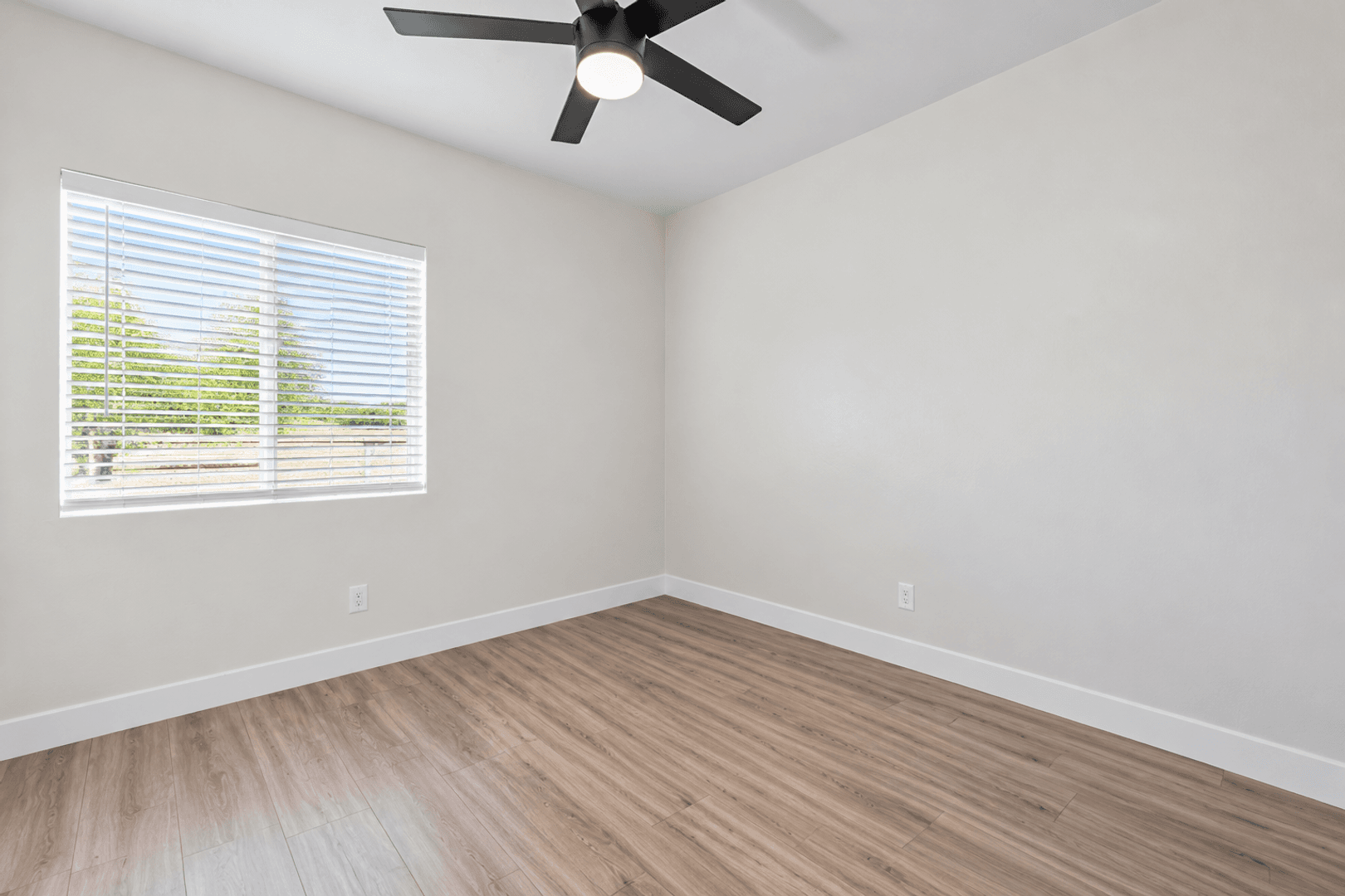San Diego House: 5508 Dorothy Drive