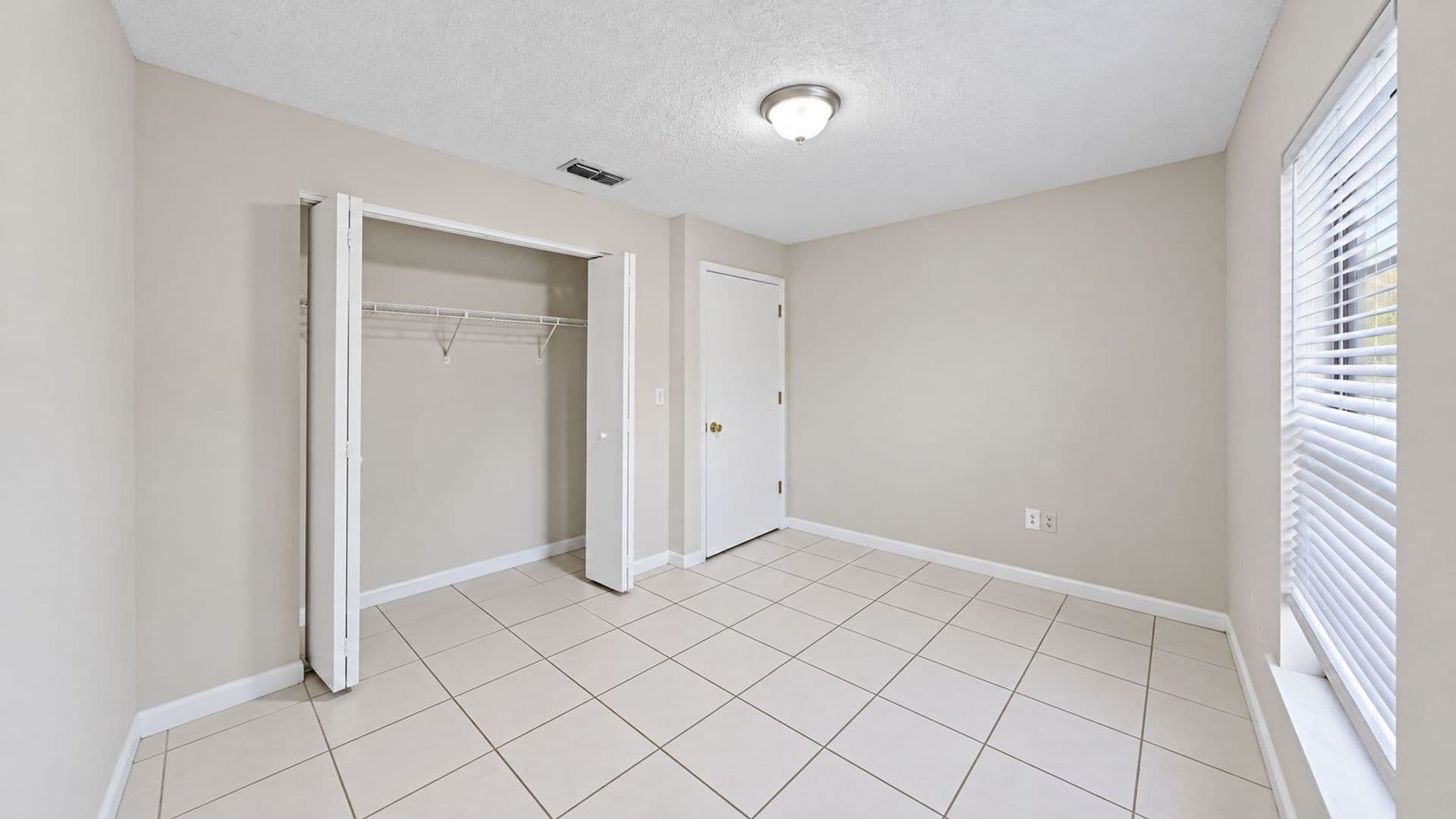 Spring Hill Apartment: 10352-10358 Hemlock St.
