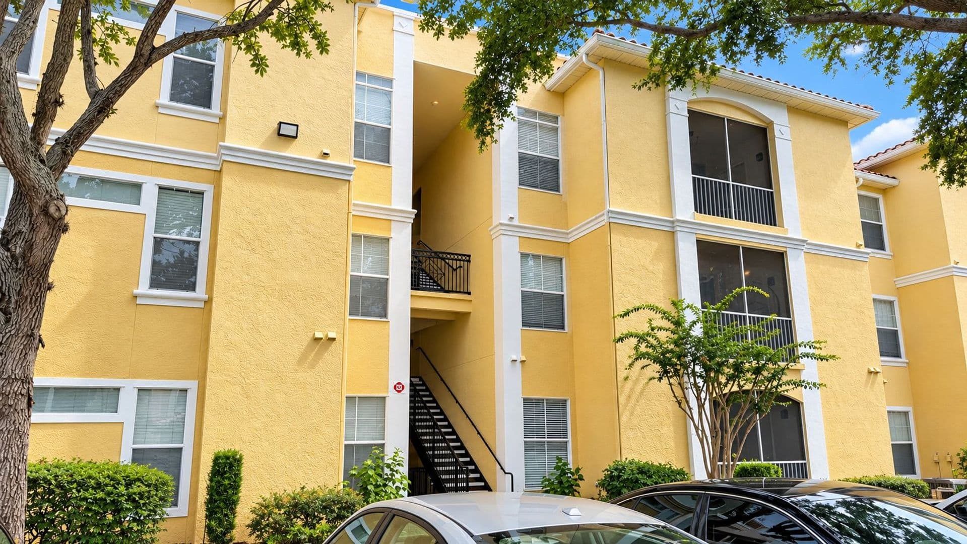 Maitland Condo: 1150 Lake Shadow Cir. #3304