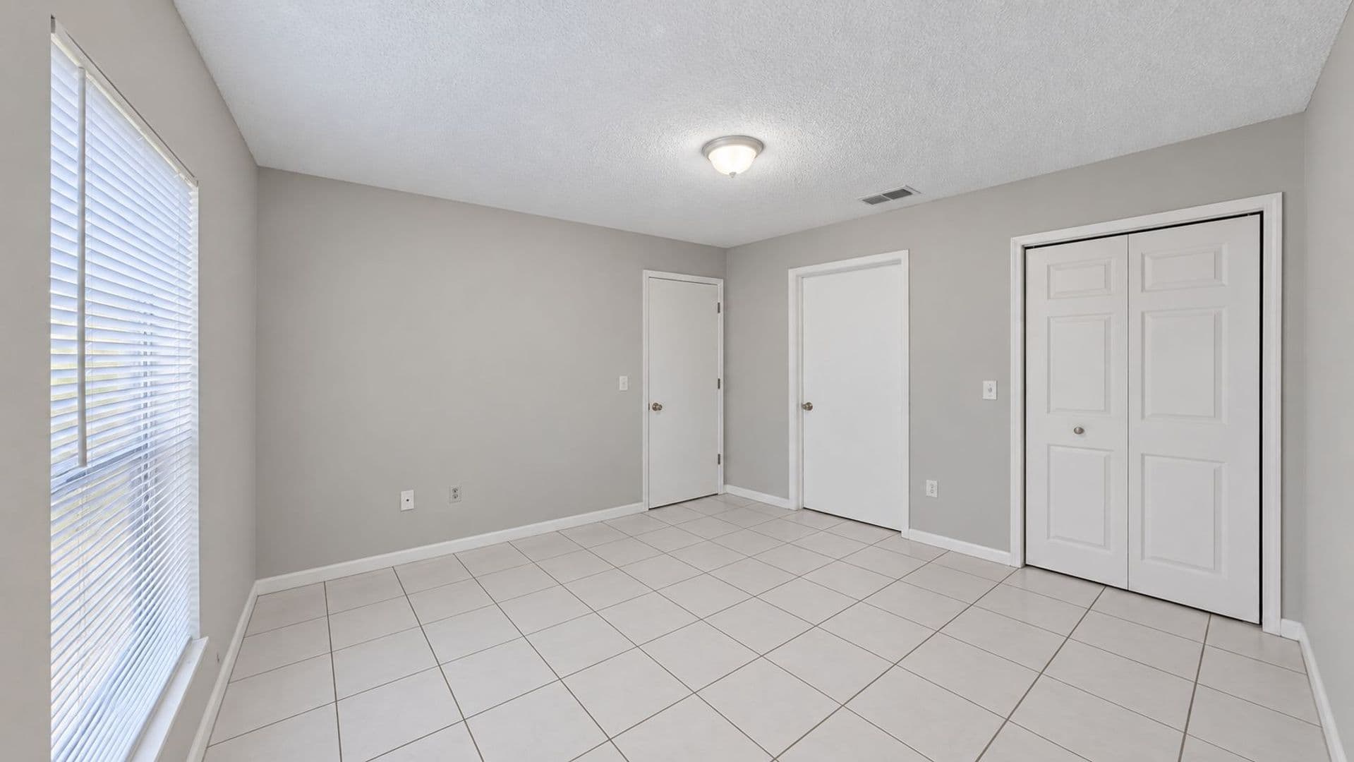 Spring Hill Apartment: 10352-10358 Hemlock St.