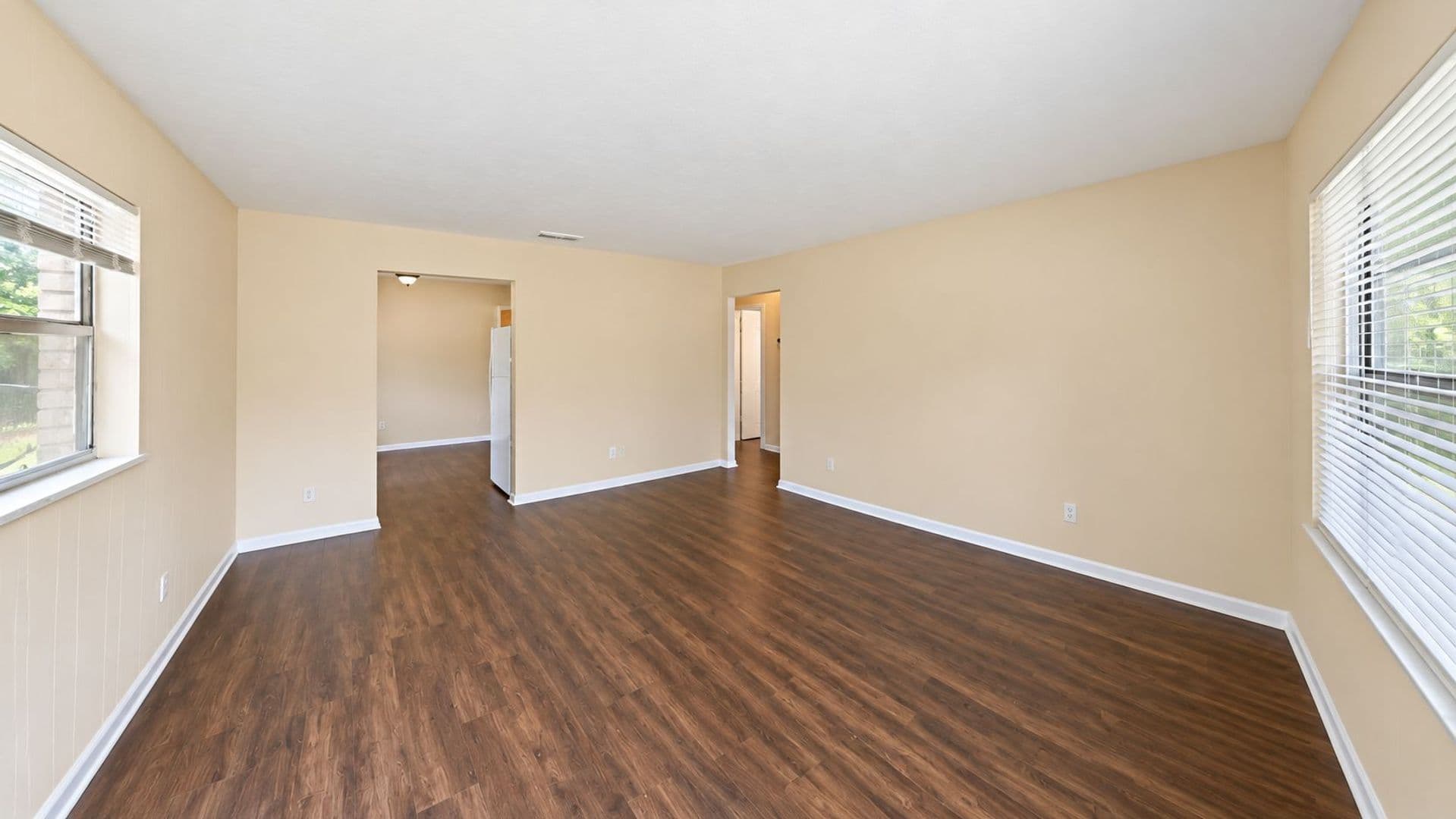 Tampa Apartment: 1017 E Seneca Ave.