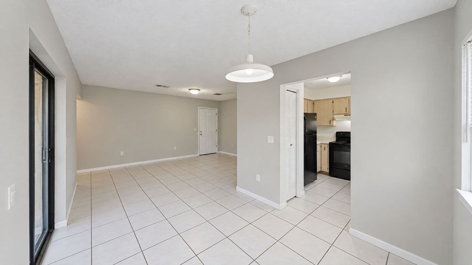 Spring Hill Apartment: 10352-10358 Hemlock St.