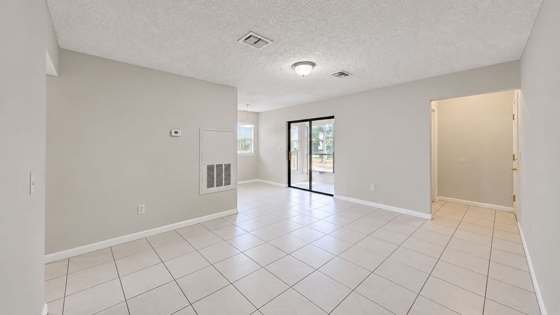 Spring Hill Apartment: 10352-10358 Hemlock St.