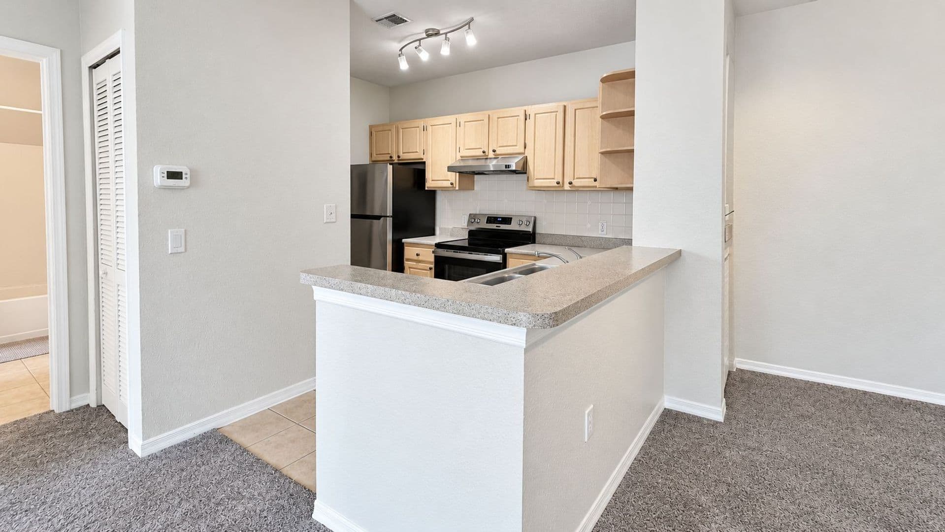 Maitland Condo: 1150 Lake Shadow Cir. #3304