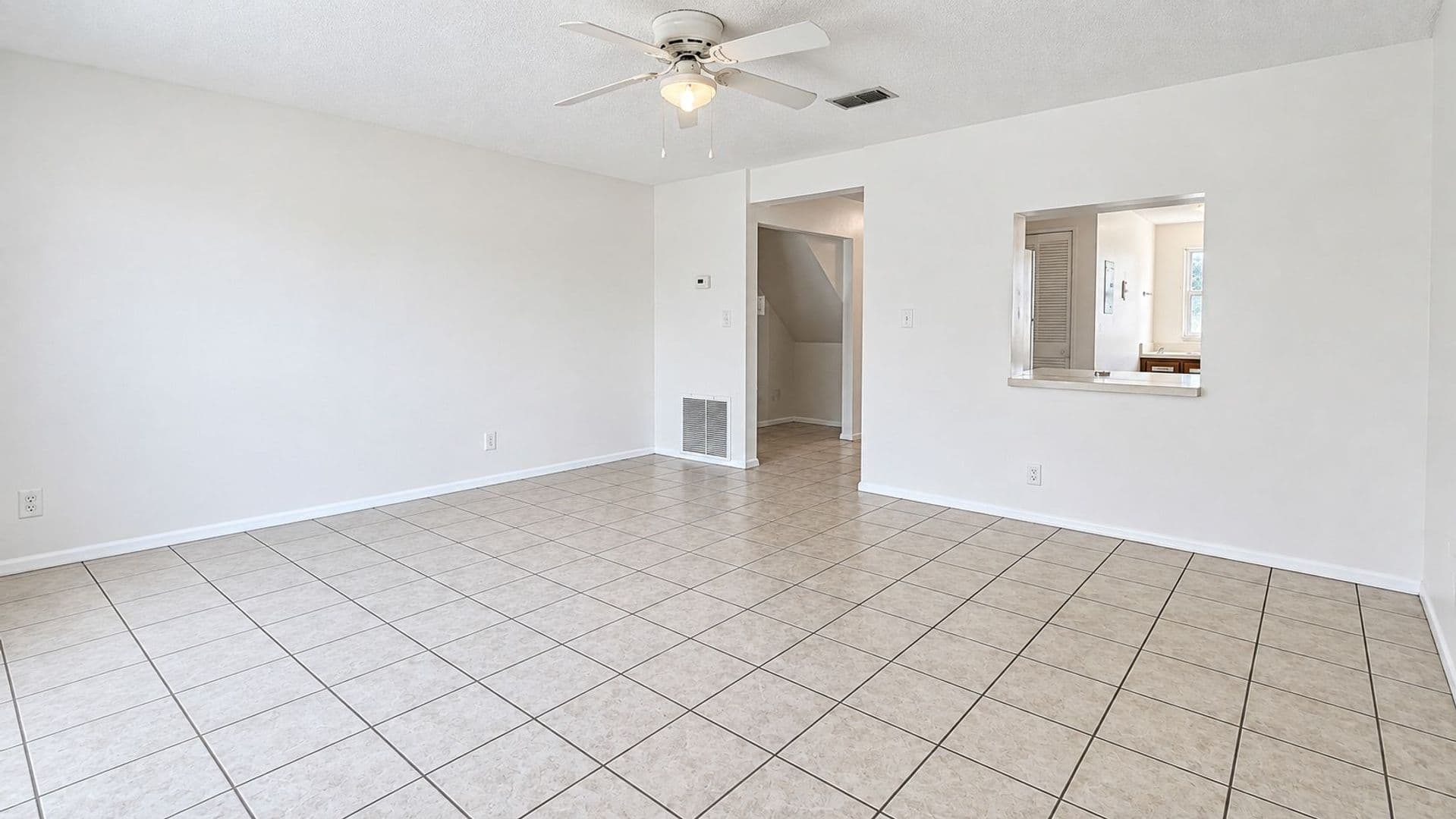 Melbourne Apartment: 2901 Albemarle St. C-4