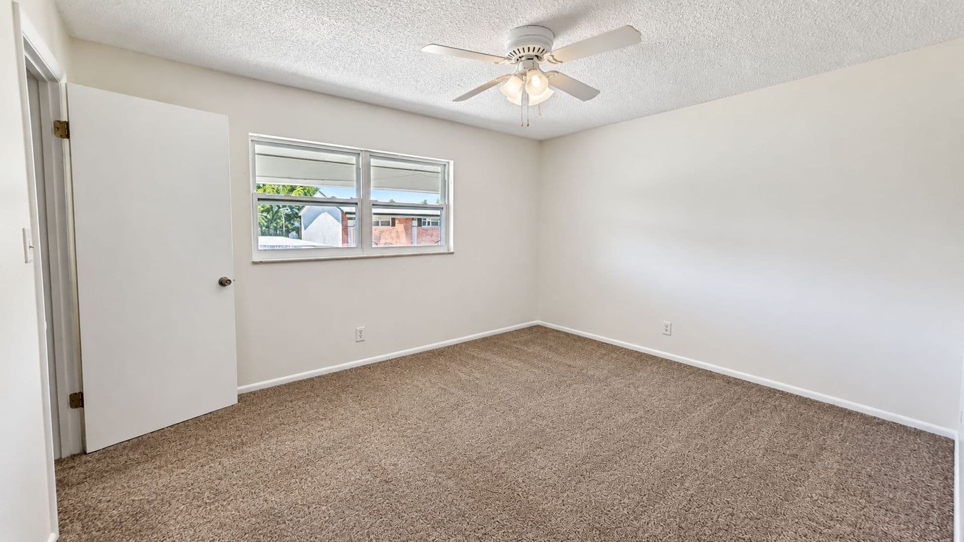 Melbourne Apartment: 2901 Albemarle St. C-4