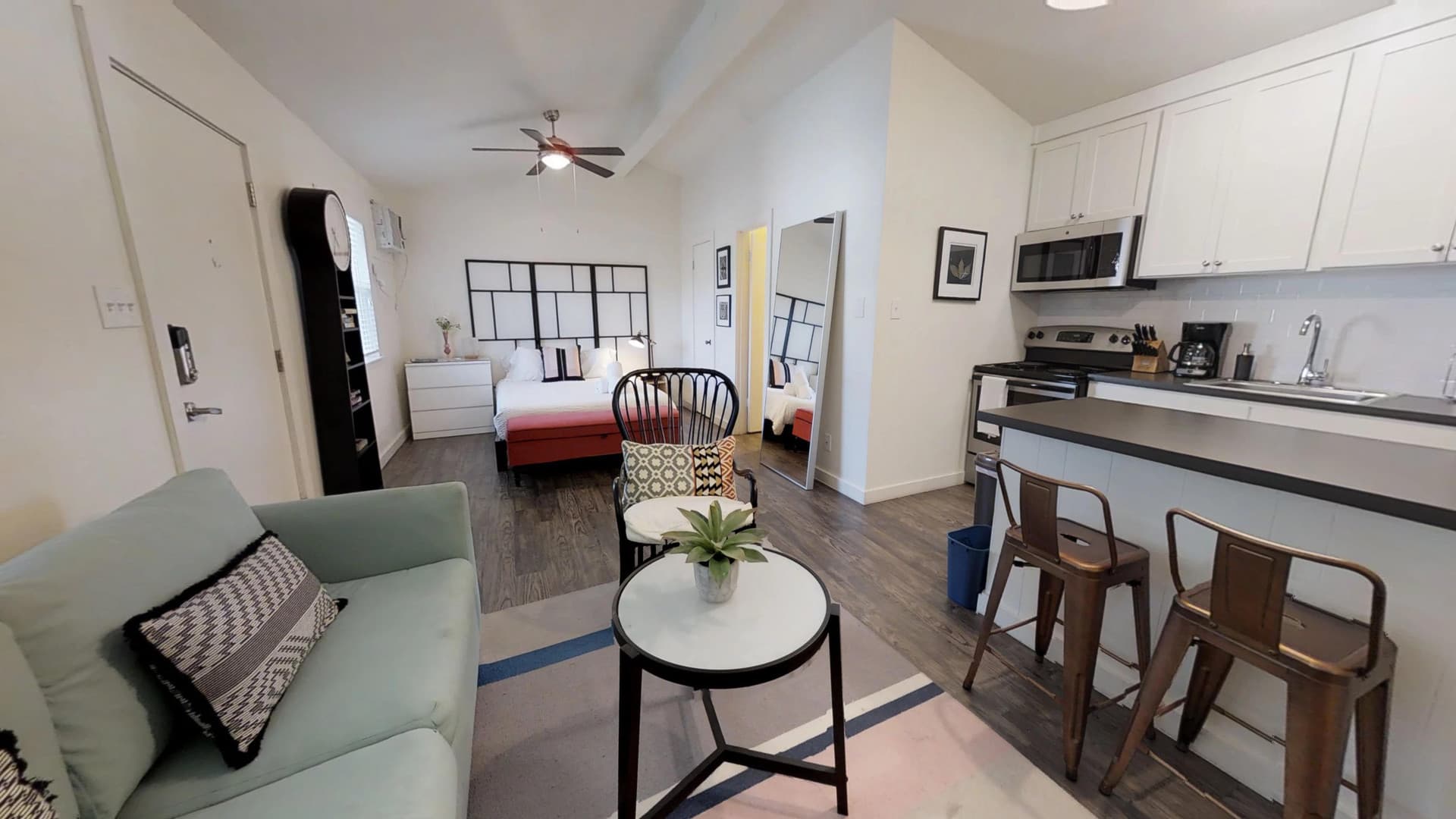 Austin Apartment: 1131 Hollow Creek