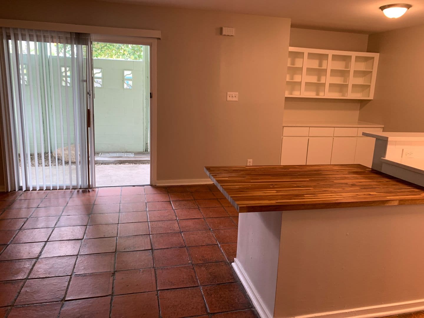 Austin Apartment: 1808 W. 35th St.  - 10