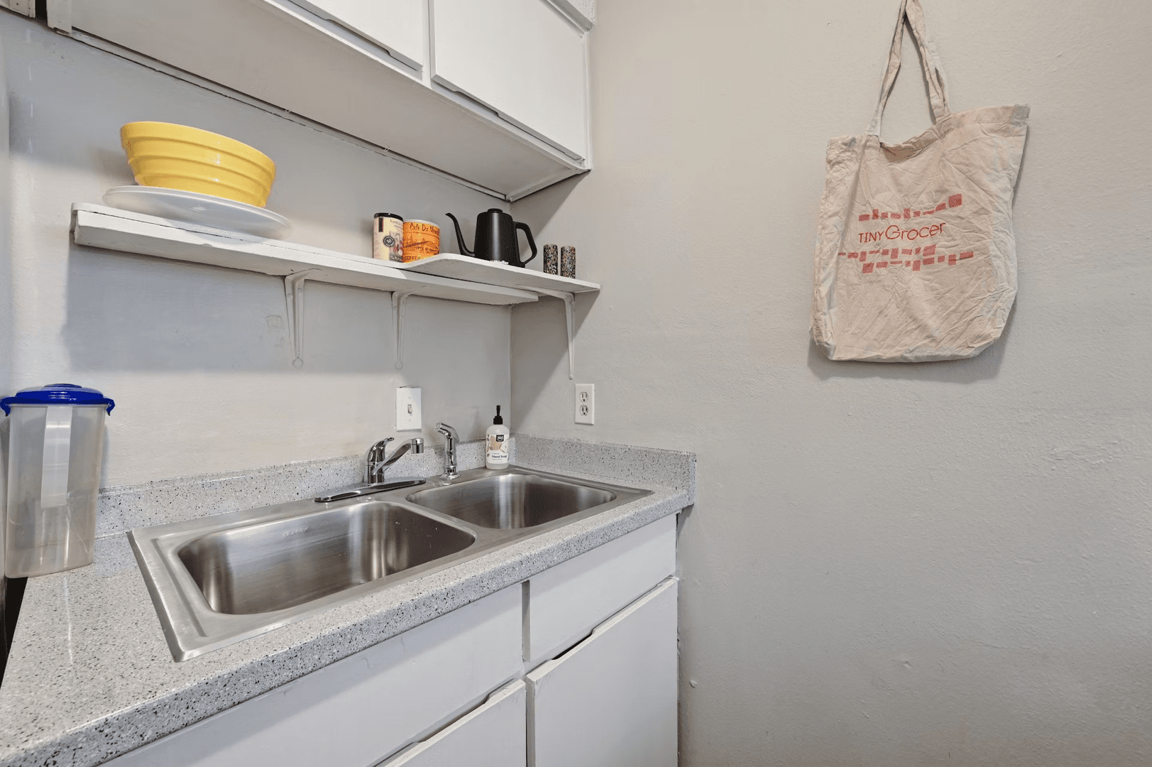 Austin Apartment: 502 Elmwood Pl